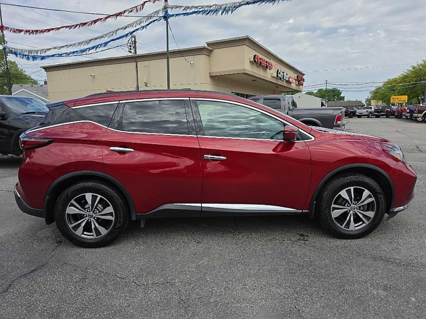 2021 RED /BLACK Nissan Murano SV AWD (5N1AZ2BS2MC) with an 3.5L V6 DOHC 24V engine, CVT transmission, located at 3304 Woodville Road, Northwood, OH, 43619, (419) 210-8019, 41.612694, -83.480743 - Your #1 Destination for Auto Loans and mdash;No Matter Your Credit!At our dealership, we believe everyone deserves the opportunity to drive their dream car and mdash;whether you have good credit, bad credit, or no credit at all. With a wide selection of hundreds of cars, trucks, and SUVs, you'll fin - Photo#30