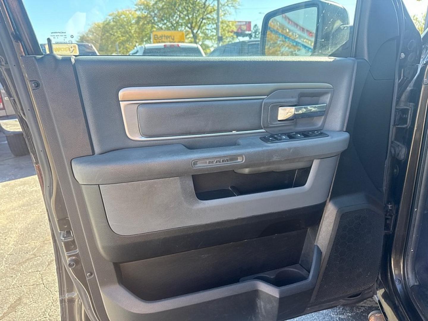 2013 BROWN /GRAY RAM 1500 SLT Quad Cab 4WD (1C6RR7GT9DS) with an 5.7L V8 OHV 16V engine, 6-Speed Automatic transmission, located at 3304 Woodville Road, Northwood, OH, 43619, (419) 210-8019, 41.612694, -83.480743 - Your #1 Destination for Auto Loans and mdash;No Matter Your Credit!At our dealership, we believe everyone deserves the opportunity to drive their dream car and mdash;whether you have good credit, bad credit, or no credit at all. With a wide selection of hundreds of cars, trucks, and SUVs, you'll fin- Photo#8