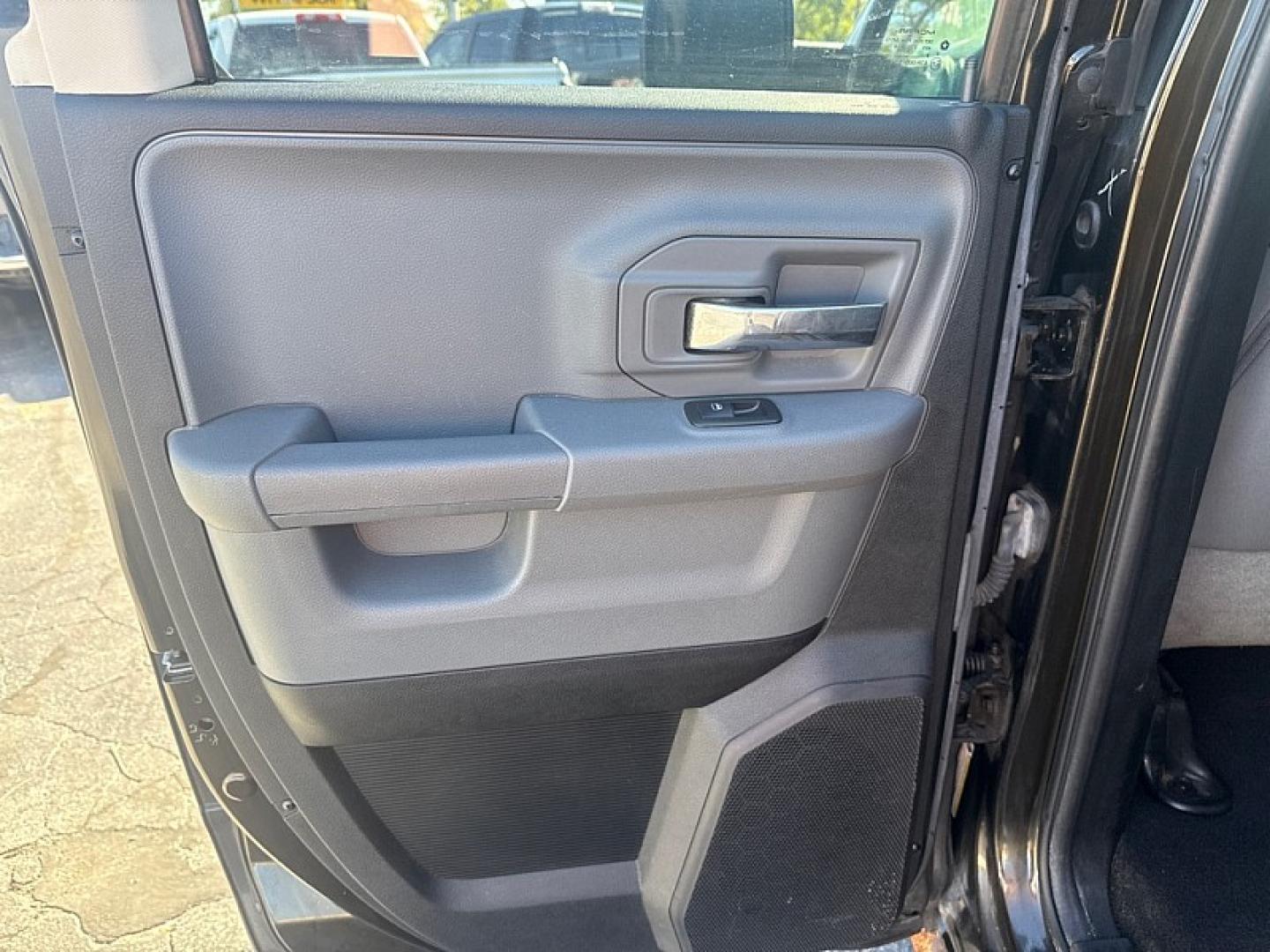 2013 BROWN /GRAY RAM 1500 SLT Quad Cab 4WD (1C6RR7GT9DS) with an 5.7L V8 OHV 16V engine, 6-Speed Automatic transmission, located at 3304 Woodville Road, Northwood, OH, 43619, (419) 210-8019, 41.612694, -83.480743 - Your #1 Destination for Auto Loans and mdash;No Matter Your Credit!At our dealership, we believe everyone deserves the opportunity to drive their dream car and mdash;whether you have good credit, bad credit, or no credit at all. With a wide selection of hundreds of cars, trucks, and SUVs, you'll fin- Photo#10