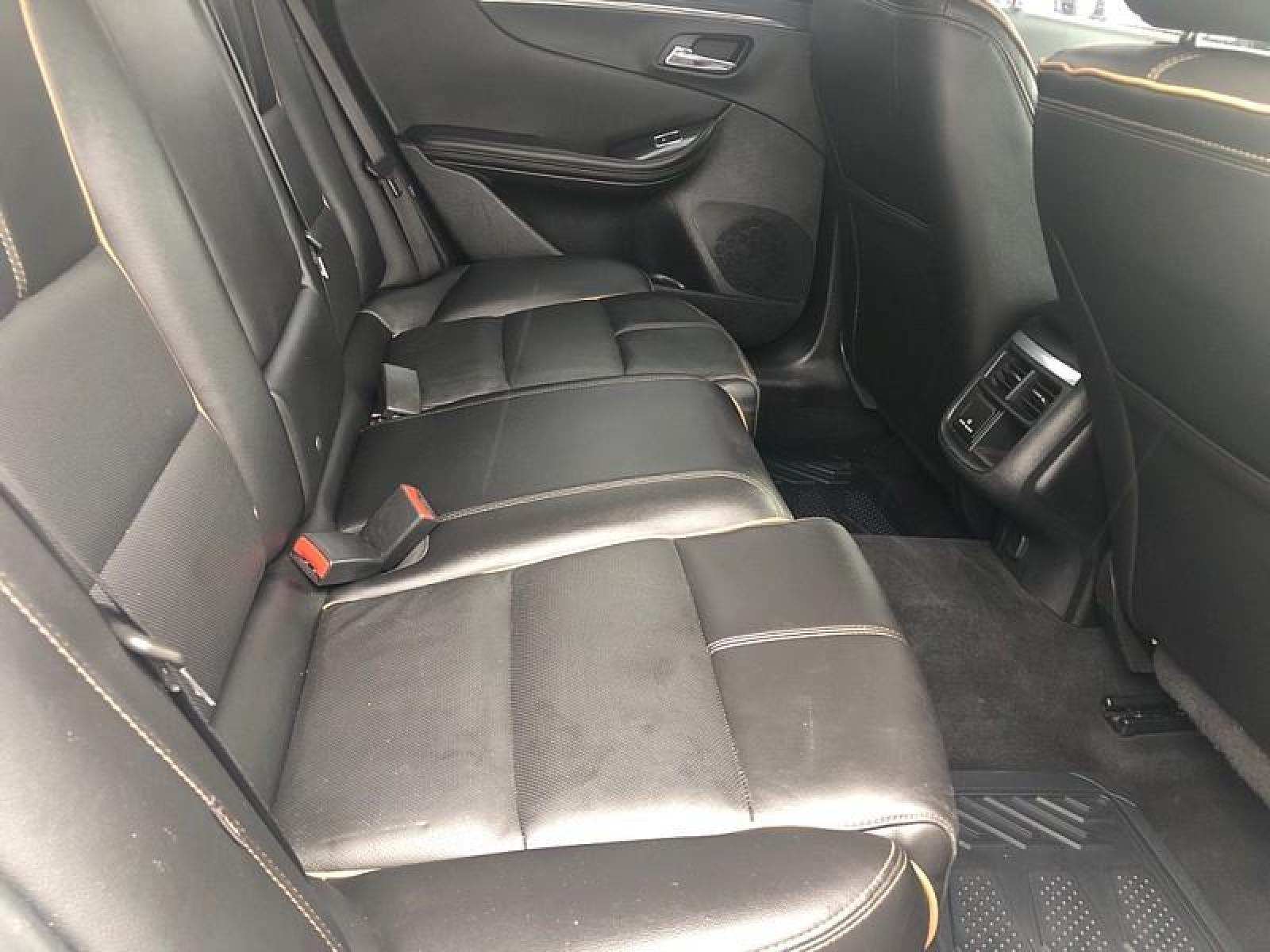 2019 SILVER /BLACK Chevrolet Impala (2G1105S36K9) with an 6-Cyl 3.6 Liter engine, Automatic transmission, located at 3304 Woodville Road, Northwood, OH, 43619, (419) 210-8019, 41.612694, -83.480743 - Photo #15