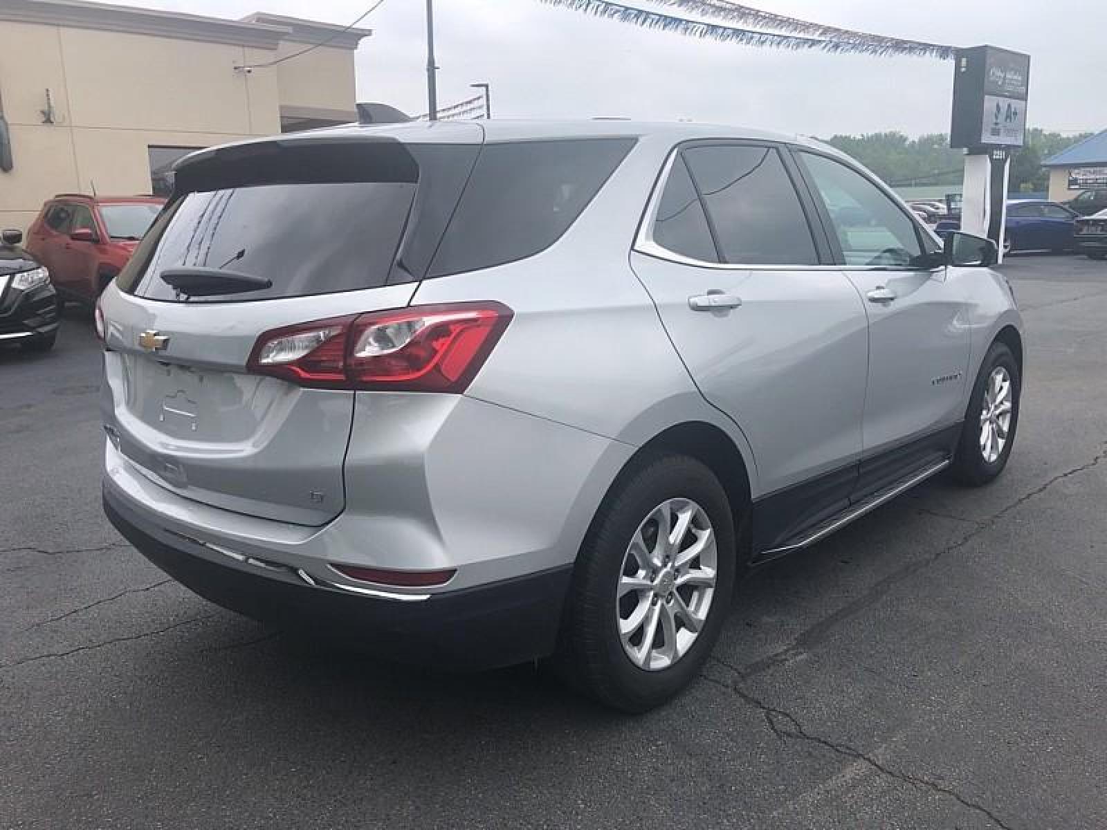 2019 SILVER Chevrolet Equinox (2GNAXKEVXK6) with an 4-Cyl 1.5 Liter engine, Automatic transmission, located at 3304 Woodville Road, Northwood, OH, 43619, (419) 210-8019, 41.612694, -83.480743 - Photo #13