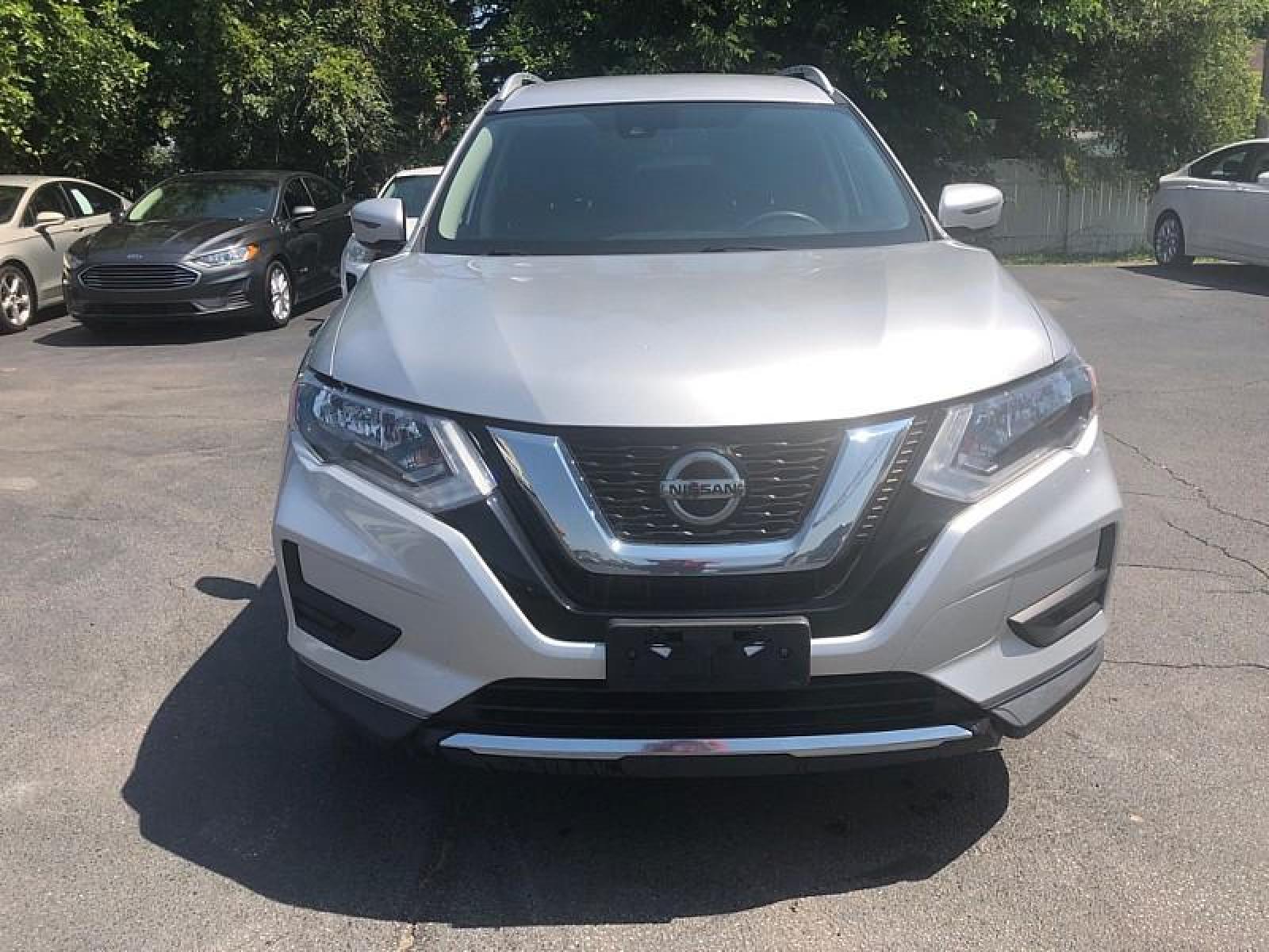 2019 Silver /BLACK Nissan Rogue (KNMAT2MV0KP) with an 4-Cyl 2.5 Liter engine, Automatic transmission, located at 3304 Woodville Road, Northwood, OH, 43619, (419) 210-8019, 41.612694, -83.480743 - We are #1 Auto Loan for Good Bad or No Credit we have hundreds of vehicles to choose from stop on in or just fill out our online application to get approved for auto financing and see your credit score for free by visiting our website today. We have Low Payment Options and Terms Available to Suit - Photo #12