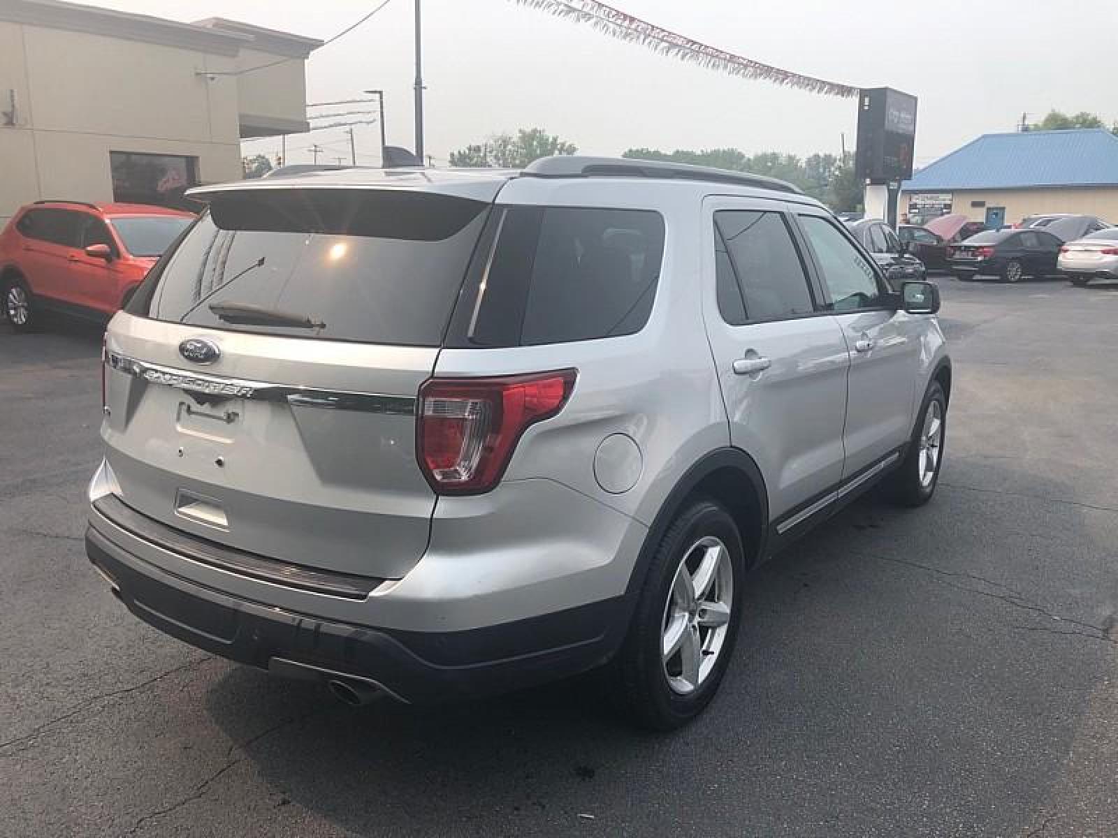 2018 SILVER /BLACK Ford Explorer (1FM5K7D89JG) with an V6 3.5 Liter engine, Auto 6-Spd SelectShift transmission, located at 3304 Woodville Road, Northwood, OH, 43619, (419) 210-8019, 41.612694, -83.480743 - We are #1 Auto Loan for Good Bad or No Credit we have hundreds of vehicles to choose from stop on in or just fill out our online application to get approved for auto financing and see your credit score for free by visiting our website today. We have Low Payment Options and Terms Available to Suit - Photo #4