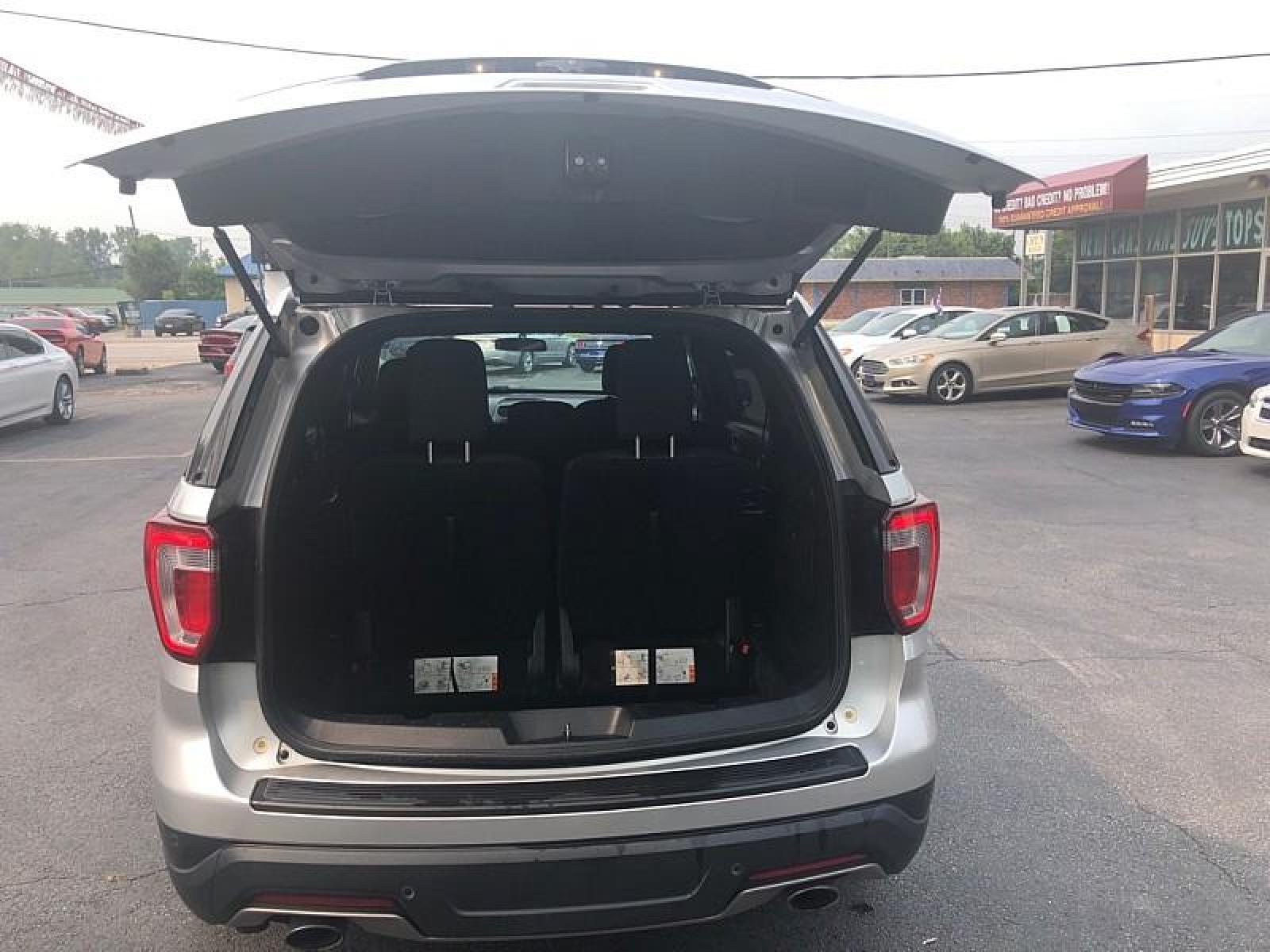 2018 SILVER /BLACK Ford Explorer (1FM5K7D89JG) with an V6 3.5 Liter engine, Auto 6-Spd SelectShift transmission, located at 3304 Woodville Road, Northwood, OH, 43619, (419) 210-8019, 41.612694, -83.480743 - We are #1 Auto Loan for Good Bad or No Credit we have hundreds of vehicles to choose from stop on in or just fill out our online application to get approved for auto financing and see your credit score for free by visiting our website today. We have Low Payment Options and Terms Available to Suit - Photo #8