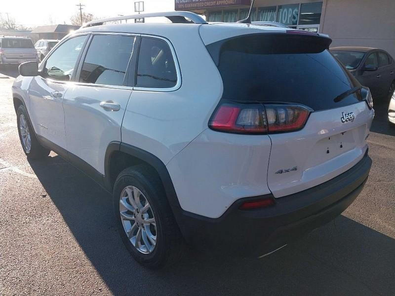 2019 WHITE /BLACK Jeep Cherokee (1C4PJMCX1KD) with an 6-Cyl 3.2 Liter engine, Automatic transmission, located at 3304 Woodville Road, Northwood, OH, 43619, (419) 210-8019, 41.612694, -83.480743 - We are #1 Auto Loan for Good Bad or No Credit we have hundreds of vehicles to choose from stop on in or just fill out our online application to get approved for auto financing and see your credit score for free by visiting our website today. We have Low Payment Options and Terms Available to Suit - Photo #28