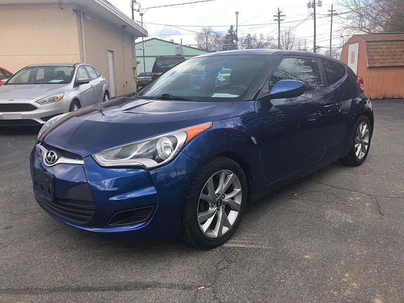 photo of 2016 Hyundai Veloster 3d Coupe Auto