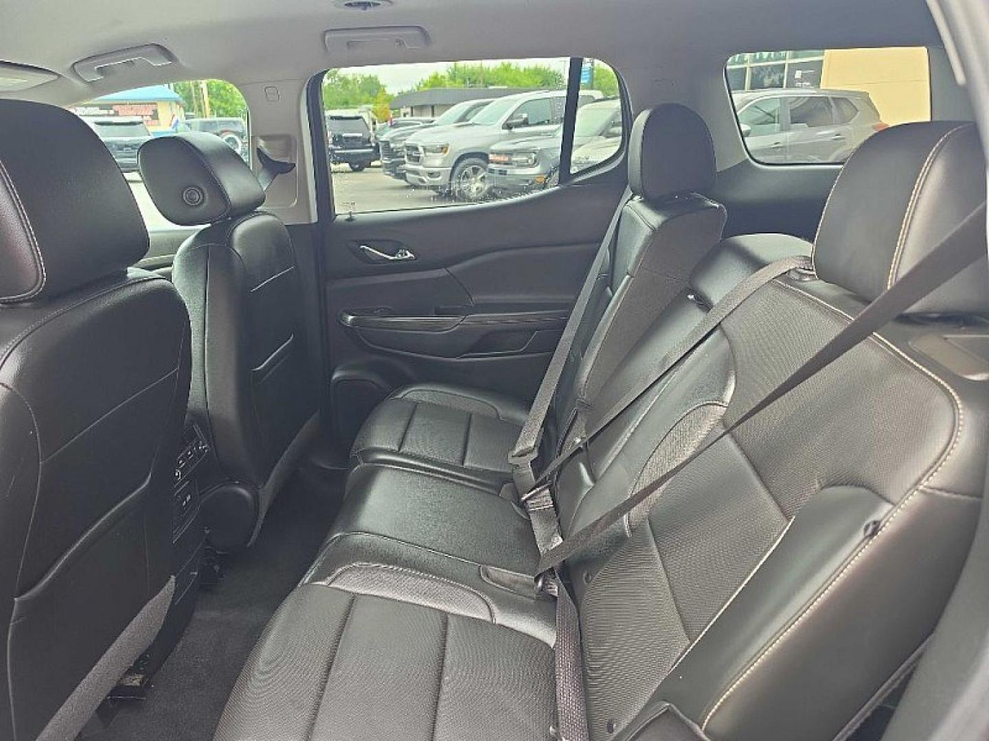 2020 GRAY /BLACK GMC Acadia SLT-1 AWD (1GKKNUL47LZ) with an 2.0L L4 DOHC 16V TURBO engine, 6A transmission, located at 3304 Woodville Road, Northwood, OH, 43619, (419) 210-8019, 41.612694, -83.480743 - Your #1 Destination for Auto Loans and mdash;No Matter Your Credit!At our dealership, we believe everyone deserves the opportunity to drive their dream car and mdash;whether you have good credit, bad credit, or no credit at all. With a wide selection of hundreds of cars, trucks, and SUVs, you'll fin- Photo#10