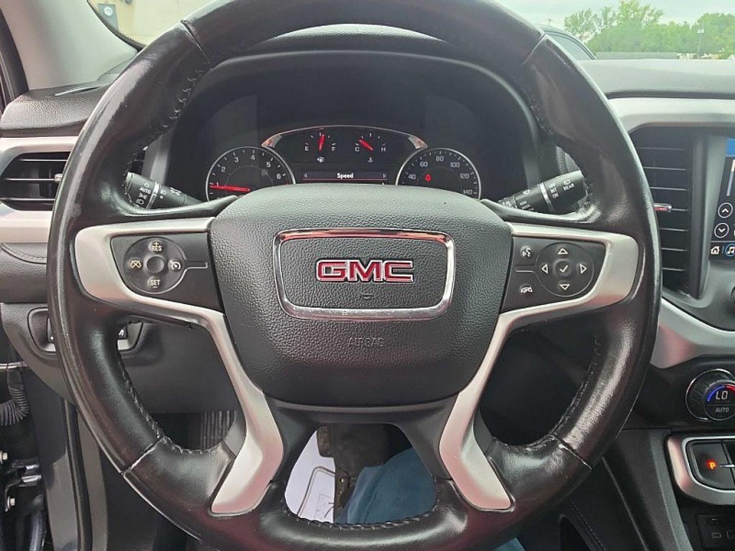 2020 GRAY /BLACK GMC Acadia SLT-1 AWD (1GKKNUL47LZ) with an 2.0L L4 DOHC 16V TURBO engine, 6A transmission, located at 3304 Woodville Road, Northwood, OH, 43619, (419) 210-8019, 41.612694, -83.480743 - Your #1 Destination for Auto Loans and mdash;No Matter Your Credit!At our dealership, we believe everyone deserves the opportunity to drive their dream car and mdash;whether you have good credit, bad credit, or no credit at all. With a wide selection of hundreds of cars, trucks, and SUVs, you'll fin- Photo#29