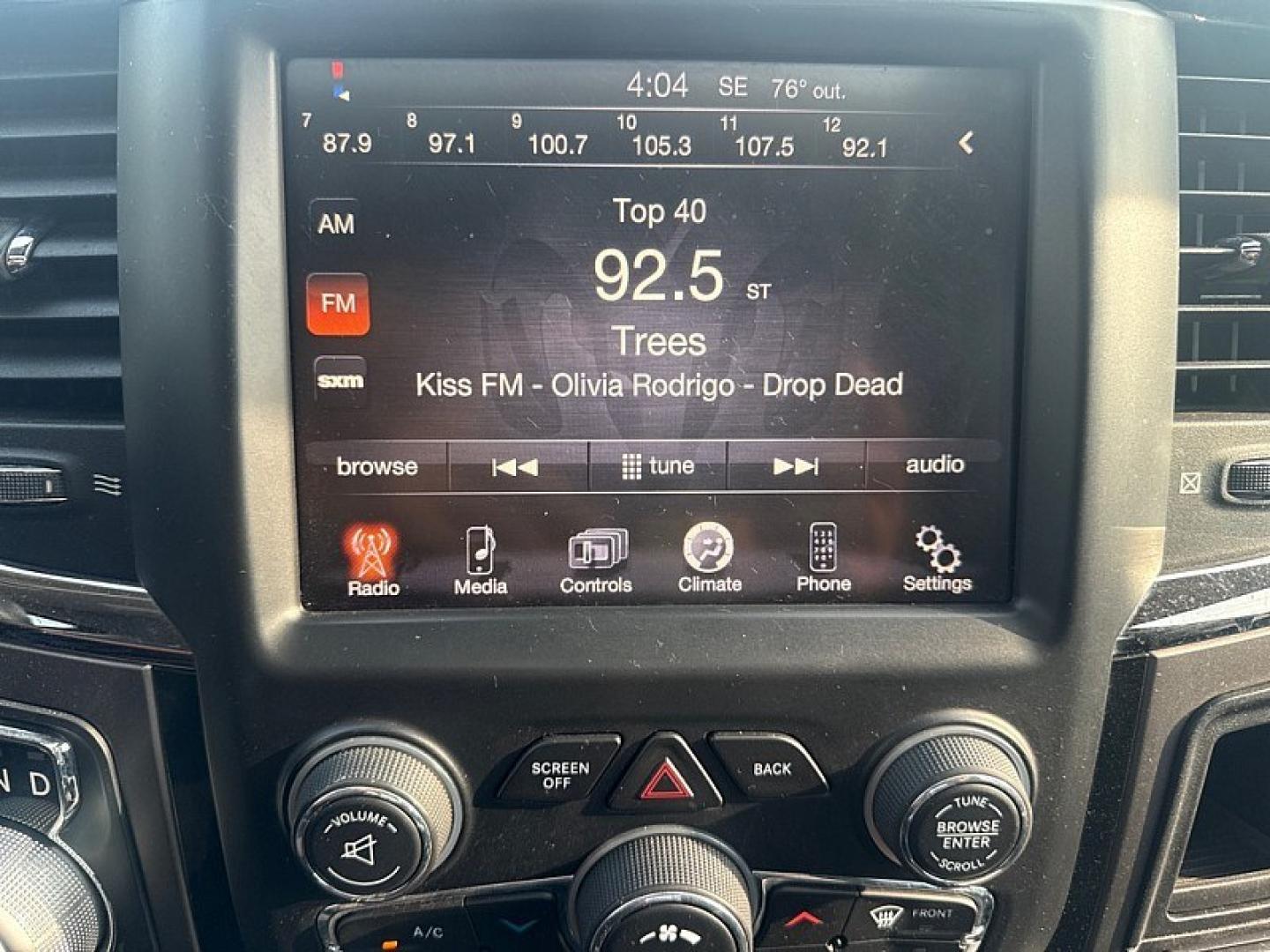 2015 RED /BLACK RAM 1500 Sport Crew Cab SWB 4WD (1C6RR7MT9FS) with an 5.7L V8 OHV 16V engine, 6-Speed Automatic transmission, located at 3304 Woodville Road, Northwood, OH, 43619, (419) 210-8019, 41.612694, -83.480743 - Your #1 Destination for Auto Loans and mdash;No Matter Your Credit!At our dealership, we believe everyone deserves the opportunity to drive their dream car and mdash;whether you have good credit, bad credit, or no credit at all. With a wide selection of hundreds of cars, trucks, and SUVs, you'll fin- Photo#17