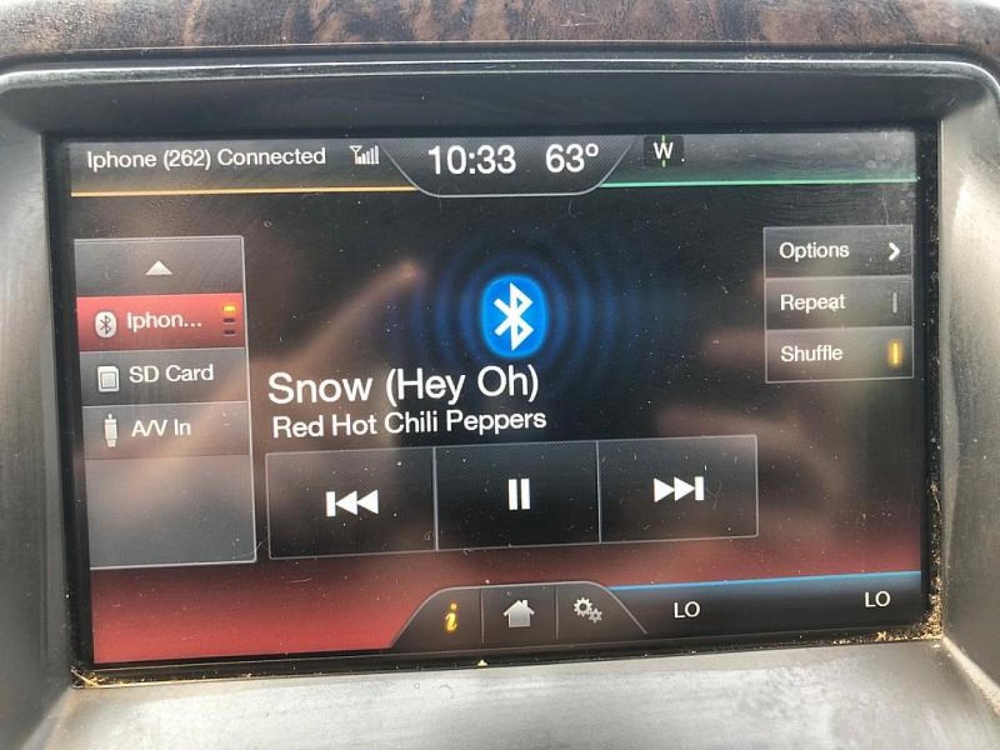 2014 WHITE /BROWN Ford F-150 FX4 SuperCrew 5.5-ft. Bed 4WD (1FTFW1ET1EF) with an 3.5L V6 TURBO engine, 6-Speed Automatic transmission, located at 3304 Woodville Road, Northwood, OH, 43619, (419) 210-8019, 41.612694, -83.480743 - Your #1 Destination for Auto Loans and mdash;No Matter Your Credit!At our dealership, we believe everyone deserves the opportunity to drive their dream car and mdash;whether you have good credit, bad credit, or no credit at all. With a wide selection of hundreds of cars, trucks, and SUVs, you'll fin - Photo#18