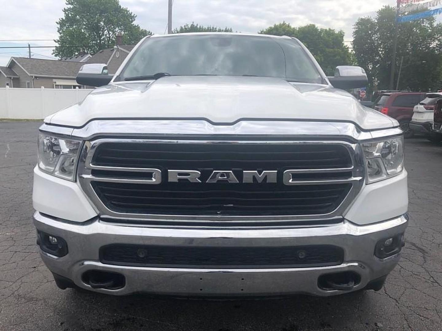2020 WHITE /BLACK RAM 1500 Big Horn Quad Cab 4WD (1C6RRFBG9LN) with an 3.6L V6 DOHC 24V engine, 8A transmission, located at 3304 Woodville Road, Northwood, OH, 43619, (419) 210-8019, 41.612694, -83.480743 - Your #1 Destination for Auto Loans and mdash;No Matter Your Credit!At our dealership, we believe everyone deserves the opportunity to drive their dream car and mdash;whether you have good credit, bad credit, or no credit at all. With a wide selection of hundreds of cars, trucks, and SUVs, you'll fin - Photo#7