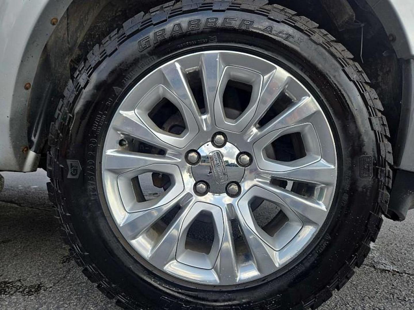 2014 SILVER /BROWN RAM 1500 Laramie Longhorn Edition Crew Cab LWB 4WD (1C6RR7WTXES) with an 5.7L V8 OHV 16V engine, 6-Speed Automatic transmission, located at 3304 Woodville Road, Northwood, OH, 43619, (419) 210-8019, 41.612694, -83.480743 - Your #1 Destination for Auto Loans and mdash;No Matter Your Credit!At our dealership, we believe everyone deserves the opportunity to drive their dream car and mdash;whether you have good credit, bad credit, or no credit at all. With a wide selection of hundreds of cars, trucks, and SUVs, you'll fin - Photo#19