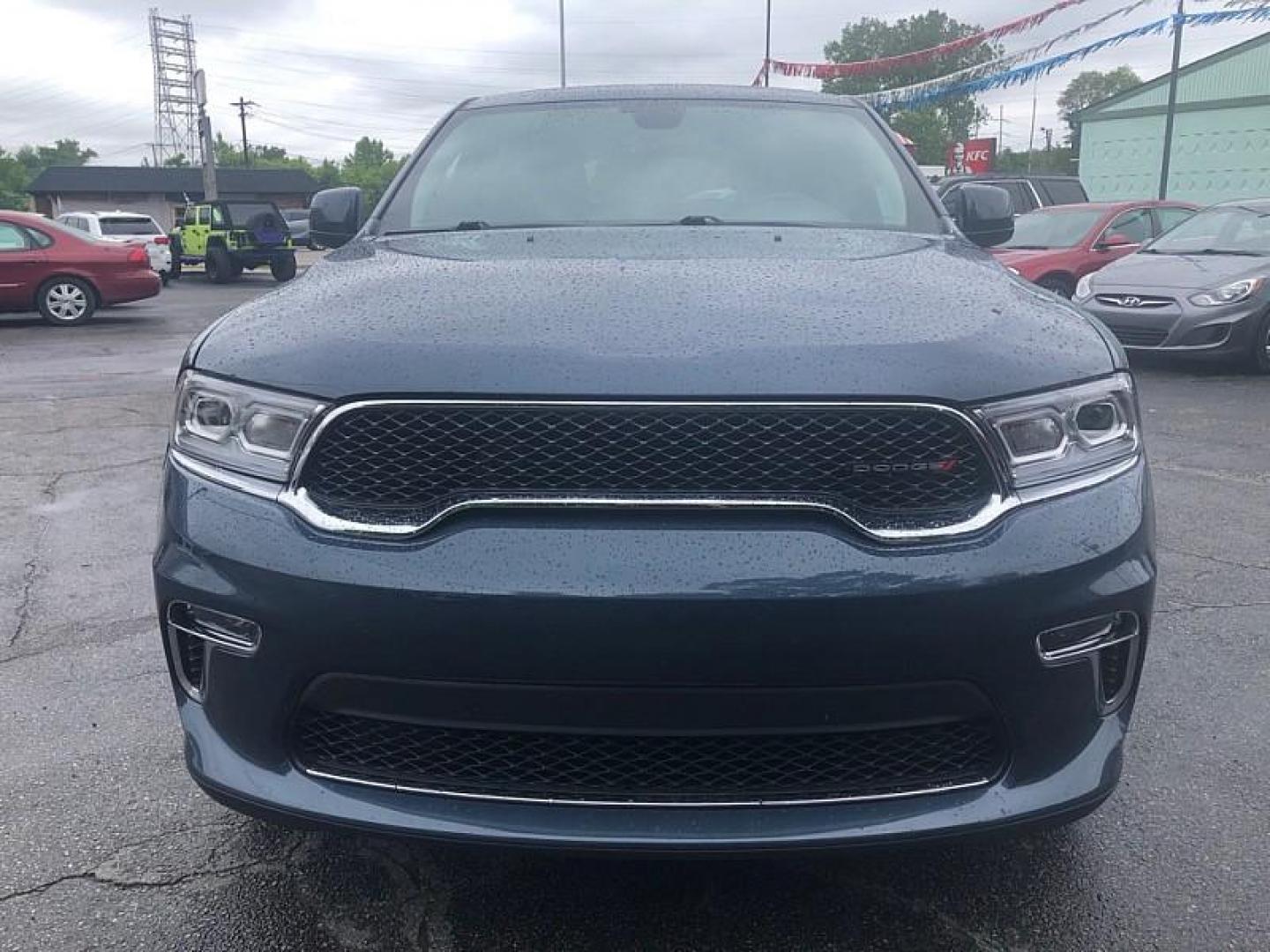 2021 BLUE /BLACK Dodge Durango SXT AWD (1C4RDJAGXMC) with an 3.6L V6 DOHC 24V engine, 8A transmission, located at 3304 Woodville Road, Northwood, OH, 43619, (419) 210-8019, 41.612694, -83.480743 - Your #1 Destination for Auto Loans and mdash;No Matter Your Credit!At our dealership, we believe everyone deserves the opportunity to drive their dream car and mdash;whether you have good credit, bad credit, or no credit at all. With a wide selection of hundreds of cars, trucks, and SUVs, you'll fin - Photo#7