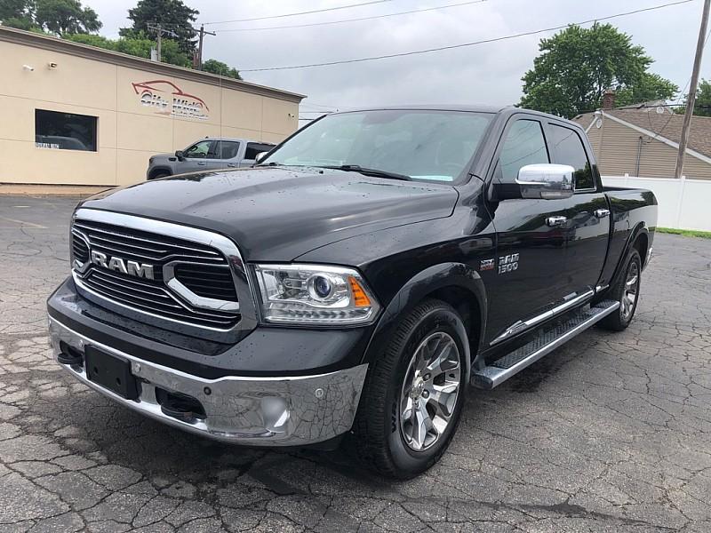 photo of 2017 RAM 1500 Longhorn Crew Cab LWB 4WD