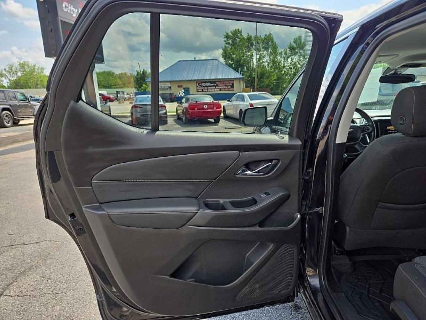 2021 BLACK /BLACK Chevrolet Traverse LS FL AWD (1GNEVLKW5MJ) with an 3.6L V6 DOHC 24V engine, 9A transmission, located at 3304 Woodville Road, Northwood, OH, 43619, (419) 210-8019, 41.612694, -83.480743 - Your #1 Destination for Auto Loans and mdash;No Matter Your Credit!At our dealership, we believe everyone deserves the opportunity to drive their dream car and mdash;whether you have good credit, bad credit, or no credit at all. With a wide selection of hundreds of cars, trucks, and SUVs, you'll fin - Photo#10