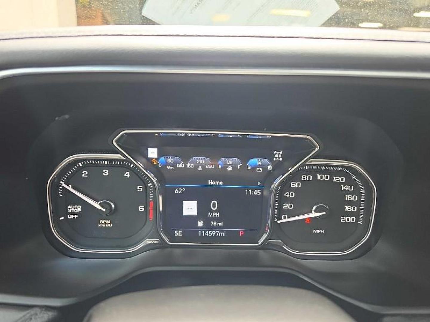 2021 BLACK /BLACK GMC Yukon Denali 4WD (1GKS2DKT4MR) with an 3.0L L6 DOHC 24V TURBO DIESEL engine, 10A transmission, located at 3304 Woodville Road, Northwood, OH, 43619, (419) 210-8019, 41.612694, -83.480743 - Your #1 Destination for Auto Loans and mdash;No Matter Your Credit!At our dealership, we believe everyone deserves the opportunity to drive their dream car and mdash;whether you have good credit, bad credit, or no credit at all. With a wide selection of hundreds of cars, trucks, and SUVs, you'll fin - Photo#32