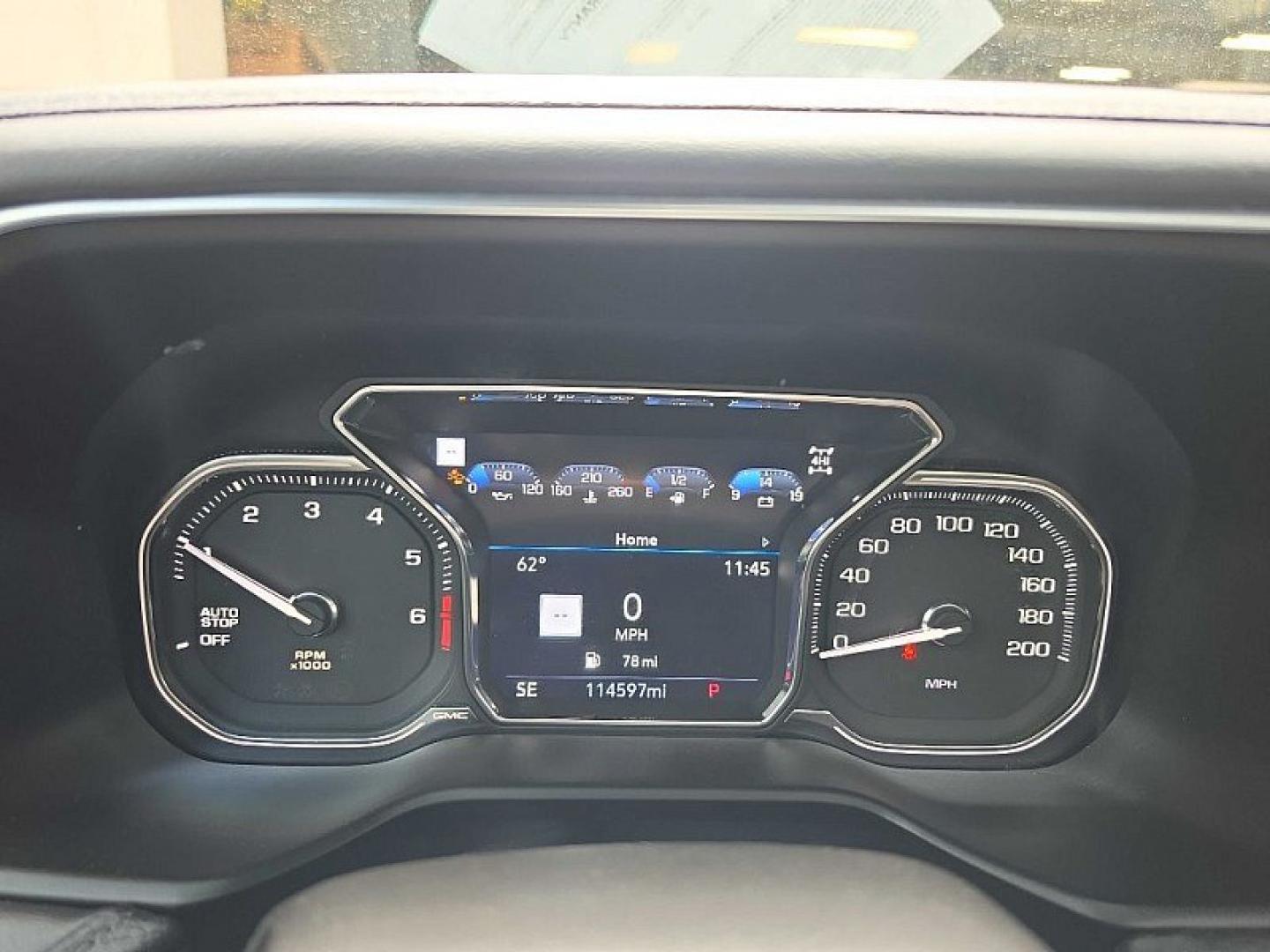 2021 BLACK /BLACK GMC Yukon Denali 4WD (1GKS2DKT4MR) with an 3.0L L6 DOHC 24V TURBO DIESEL engine, 10A transmission, located at 3304 Woodville Road, Northwood, OH, 43619, (419) 210-8019, 41.612694, -83.480743 - Your #1 Destination for Auto Loans and mdash;No Matter Your Credit!At our dealership, we believe everyone deserves the opportunity to drive their dream car and mdash;whether you have good credit, bad credit, or no credit at all. With a wide selection of hundreds of cars, trucks, and SUVs, you'll fin- Photo#32