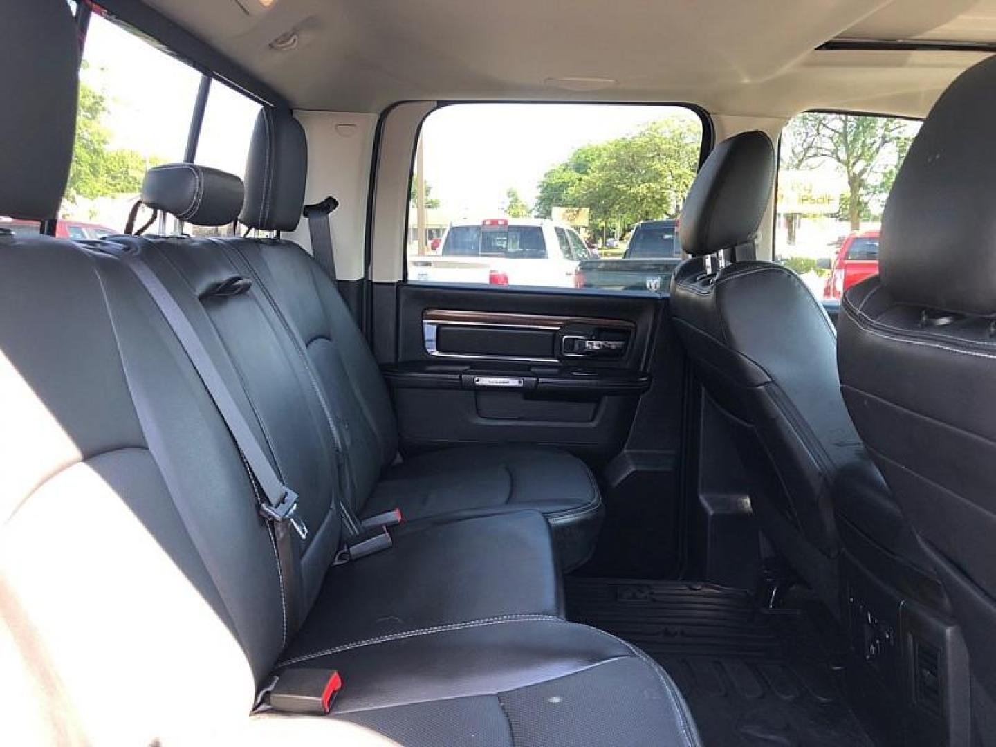 2018 SILVER /BLACK RAM 1500 Laramie Crew Cab SWB 4WD (1C6RR7NM6JS) with an 3.0L V6 DIESEL engine, 8A transmission, located at 3304 Woodville Road, Northwood, OH, 43619, (419) 210-8019, 41.612694, -83.480743 - Photo#14