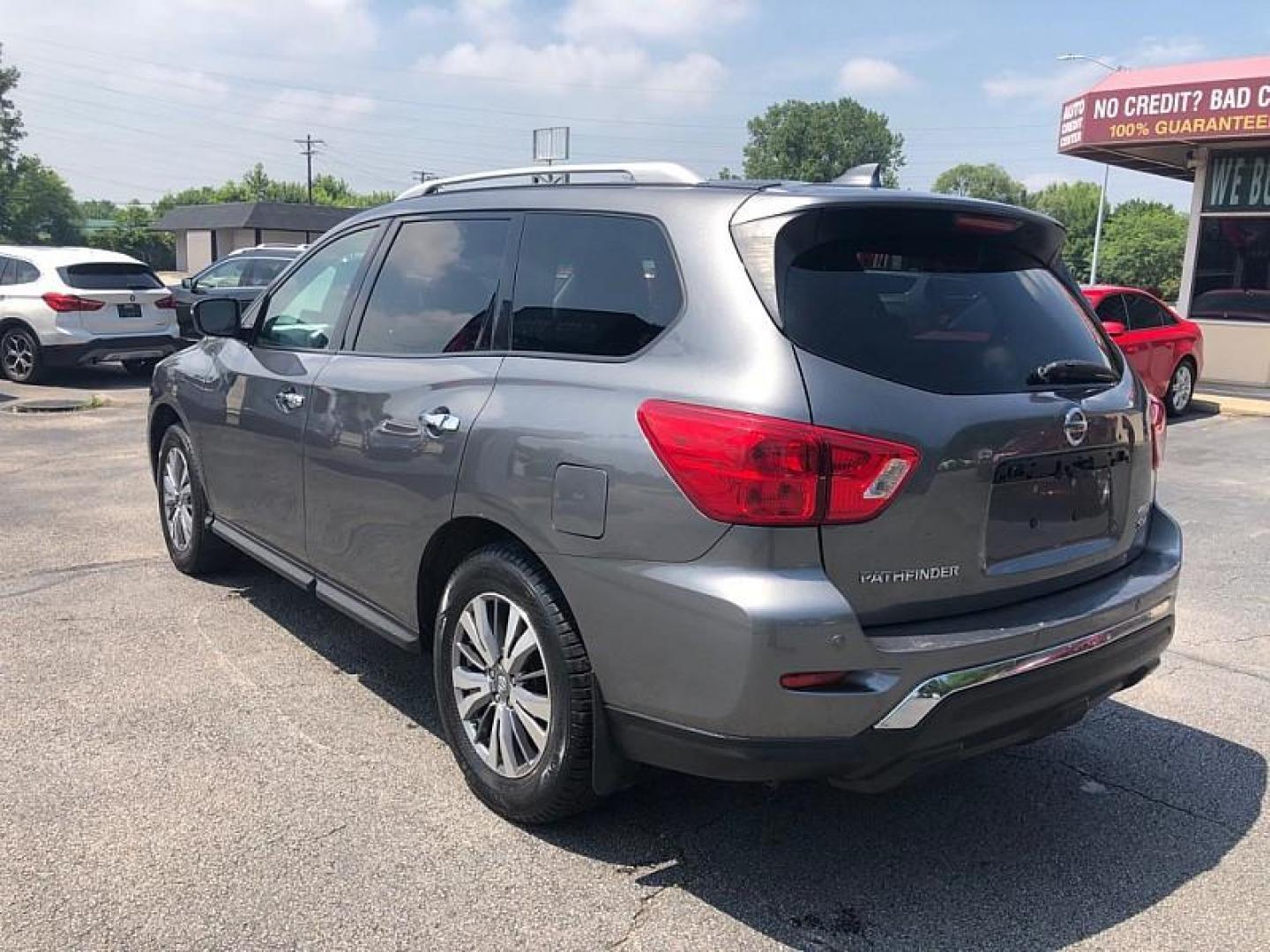 2019 GRAY /BLACK Nissan Pathfinder S 4WD (5N1DR2MM9KC) with an 3.5L V6 DOHC 24V engine, CVT transmission, located at 3304 Woodville Road, Northwood, OH, 43619, (419) 210-8019, 41.612694, -83.480743 - Your #1 Destination for Auto Loans and mdash;No Matter Your Credit!At our dealership, we believe everyone deserves the opportunity to drive their dream car and mdash;whether you have good credit, bad credit, or no credit at all. With a wide selection of hundreds of cars, trucks, and SUVs, you'll fin - Photo#2