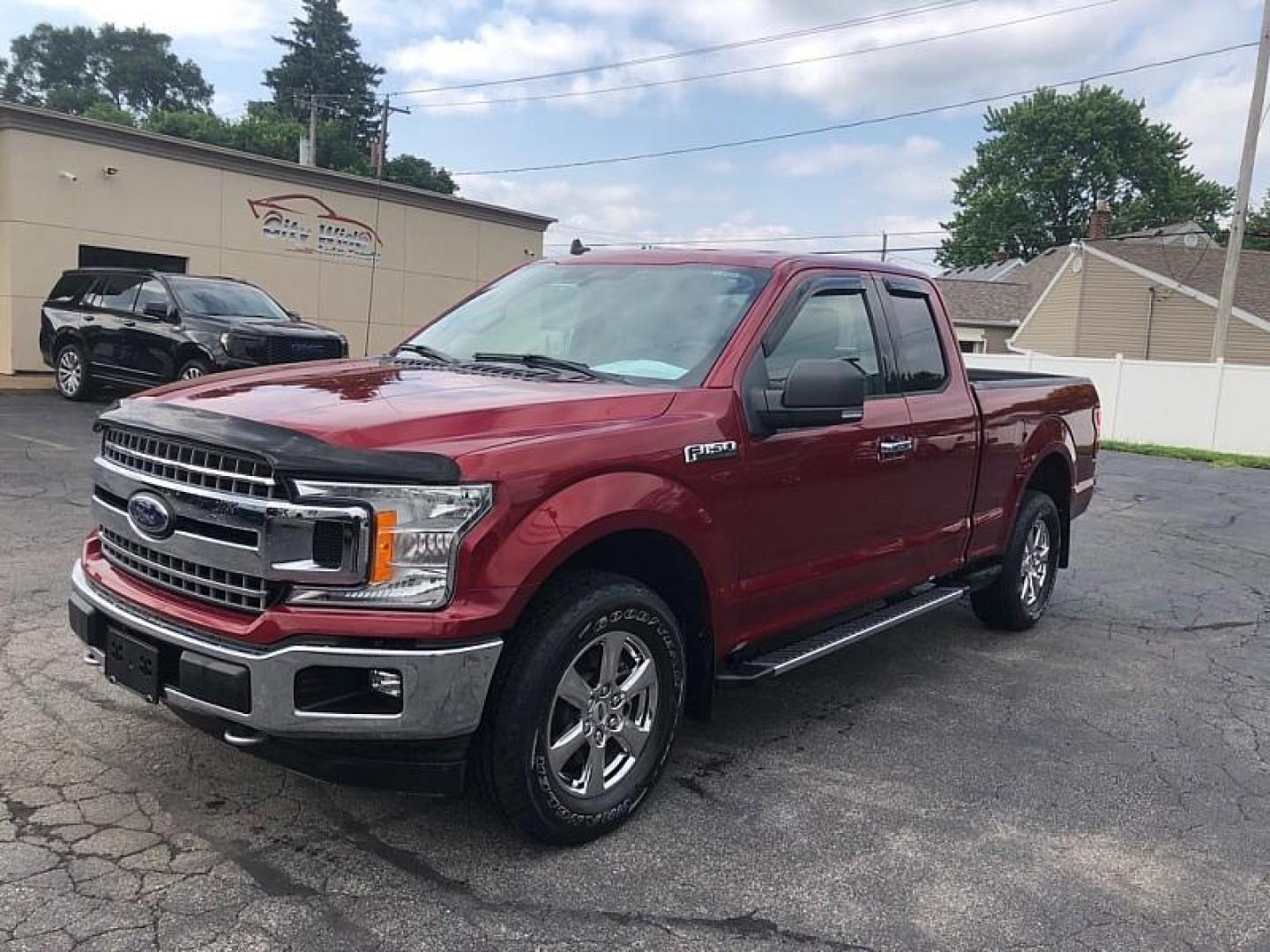 2019 RED /BEIGE Ford F-150 XL SuperCab 8-ft. Bed 4WD (1FTFX1E48KK) with an 3.5L V6 DOHC 24V engine, 6A transmission, located at 3304 Woodville Road, Northwood, OH, 43619, (419) 210-8019, 41.612694, -83.480743 - Your #1 Destination for Auto Loans and mdash;No Matter Your Credit!At our dealership, we believe everyone deserves the opportunity to drive their dream car and mdash;whether you have good credit, bad credit, or no credit at all. With a wide selection of hundreds of cars, trucks, and SUVs, you'll fin - Photo#0