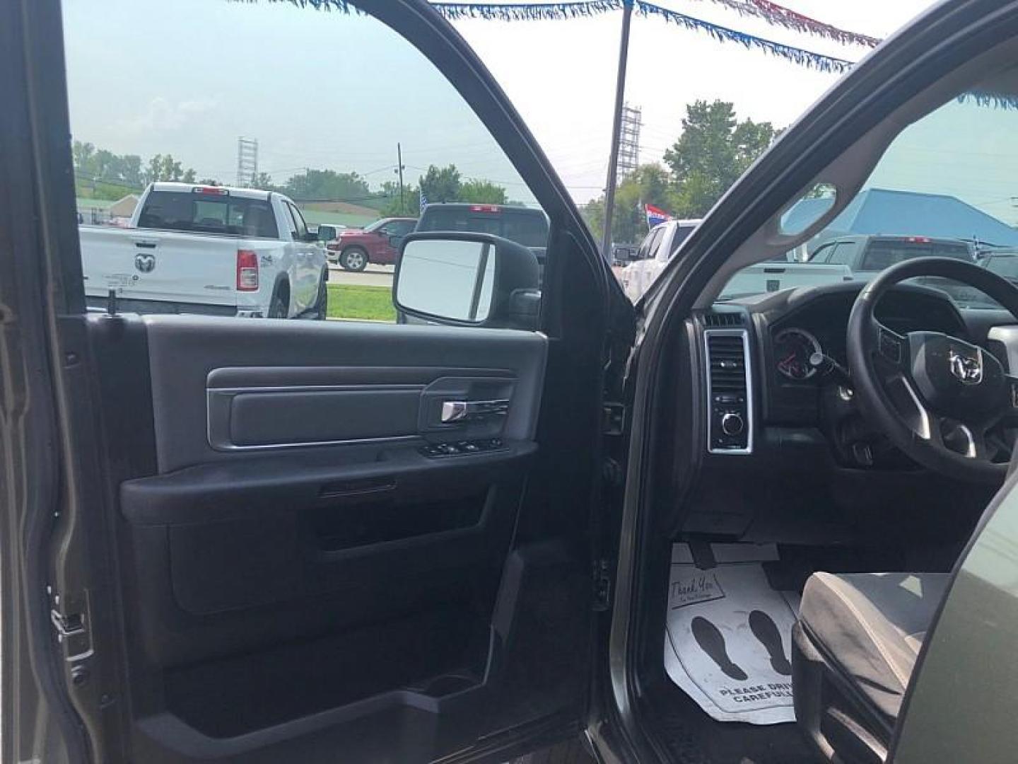 2021 GREEN /GRAY RAM 1500 Classic Tradesman Crew Cab SWB 4WD (1C6RR7LG3MS) with an 3.6L V6 DOHC 24V FFV engine, 8A transmission, located at 3304 Woodville Road, Northwood, OH, 43619, (419) 210-8019, 41.612694, -83.480743 - Your #1 Destination for Auto Loans and mdash;No Matter Your Credit!At our dealership, we believe everyone deserves the opportunity to drive their dream car and mdash;whether you have good credit, bad credit, or no credit at all. With a wide selection of hundreds of cars, trucks, and SUVs, you'll fin - Photo#8