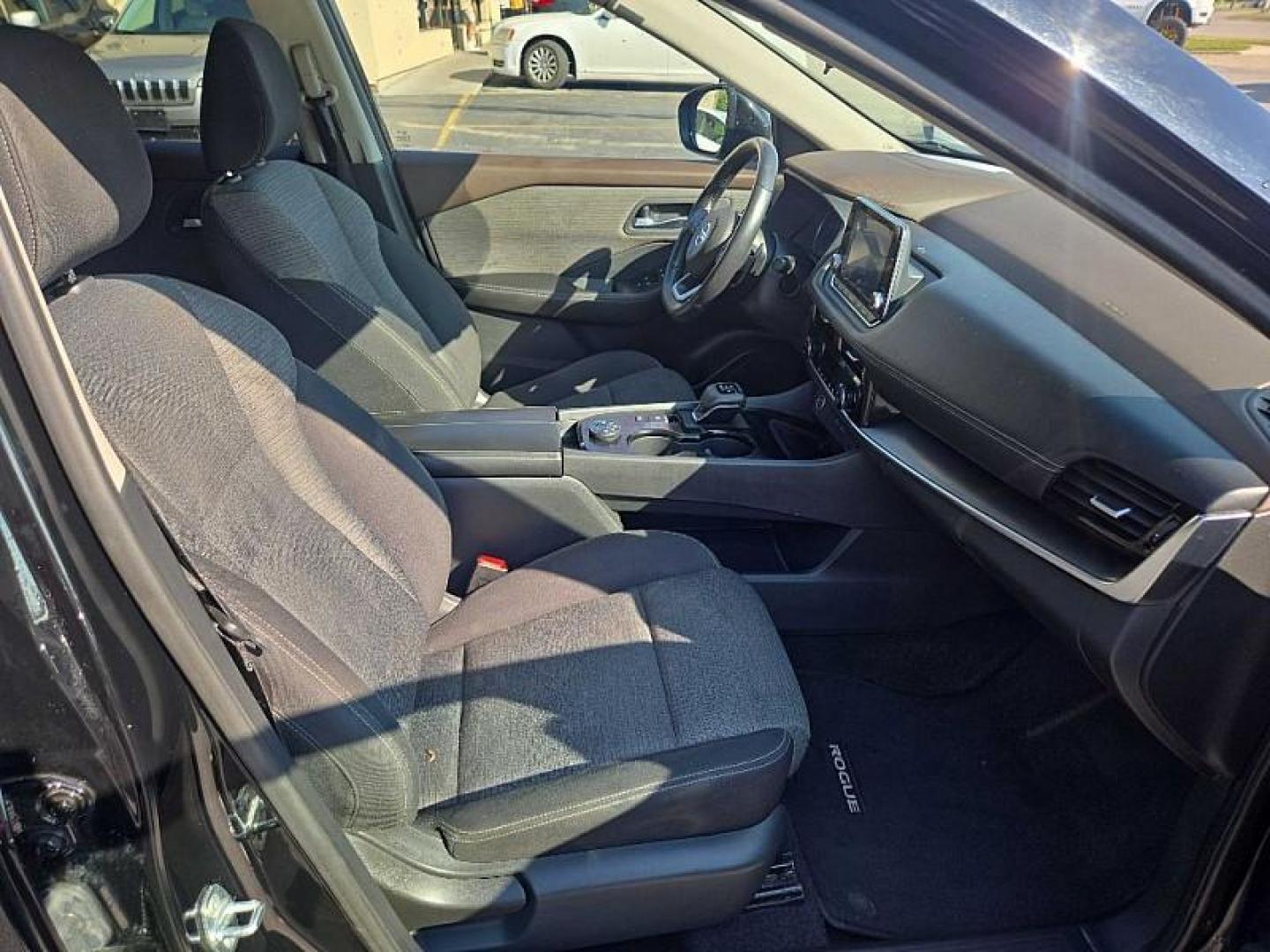 2021 BLACK /BLACK Nissan Rogue SV AWD (5N1AT3BB8MC) with an 2.5L L4 DOHC 16V engine, CVT transmission, located at 3304 Woodville Road, Northwood, OH, 43619, (419) 210-8019, 41.612694, -83.480743 - Your #1 Destination for Auto Loans and mdash;No Matter Your Credit!At our dealership, we believe everyone deserves the opportunity to drive their dream car and mdash;whether you have good credit, bad credit, or no credit at all. With a wide selection of hundreds of cars, trucks, and SUVs, you'll fin - Photo#16