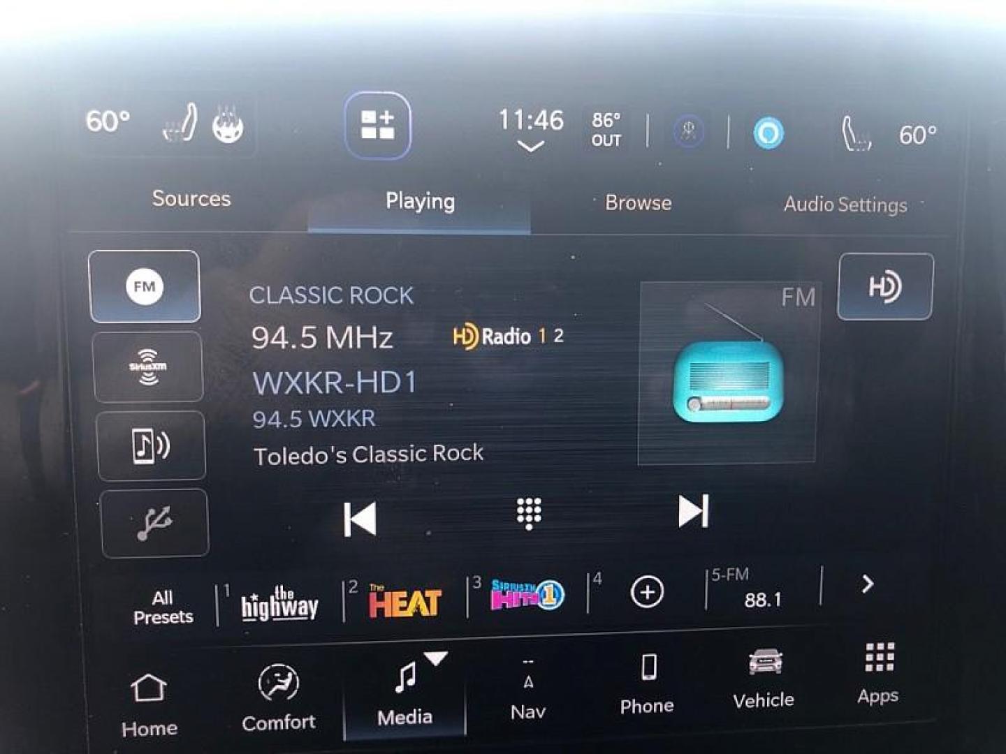 2022 WHITE RAM 1500 Big Horn Quad Cab 4WD (1C6SRFBT5NN) with an 3.6L V6 FFV engine, 8A transmission, located at 3304 Woodville Road, Northwood, OH, 43619, (419) 210-8019, 41.612694, -83.480743 - Your #1 Destination for Auto Loans and mdash;No Matter Your Credit!At our dealership, we believe everyone deserves the opportunity to drive their dream car and mdash;whether you have good credit, bad credit, or no credit at all. With a wide selection of hundreds of cars, trucks, and SUVs, you'll fin - Photo#19