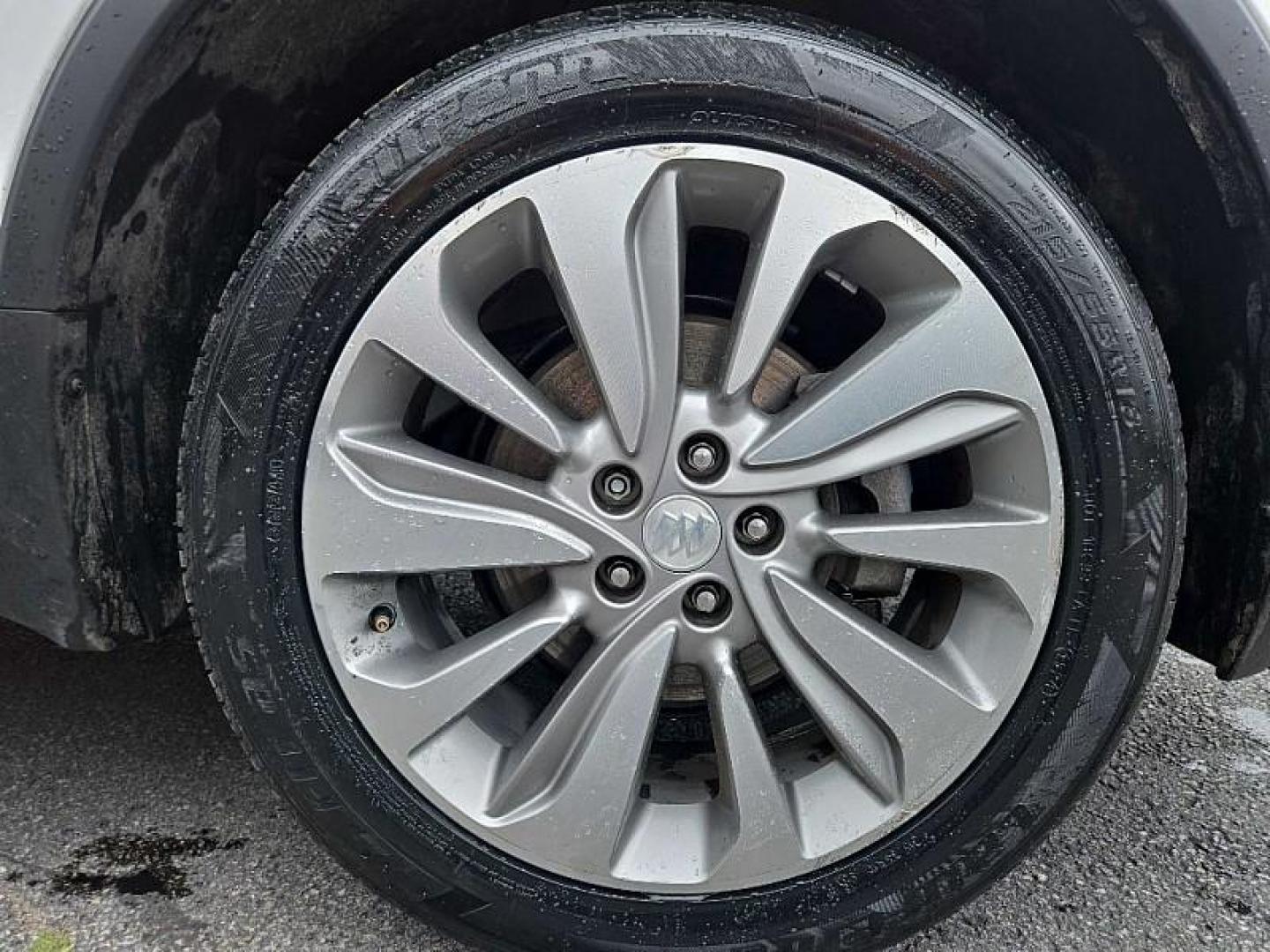 2020 WHITE /BLACK Buick Encore Preferred AWD (KL4CJESBXLB) with an 1.4L L4 DOHC 16V TURBO engine, 6A transmission, located at 3304 Woodville Road, Northwood, OH, 43619, (419) 210-8019, 41.612694, -83.480743 - Your #1 Destination for Auto Loans and mdash;No Matter Your Credit!At our dealership, we believe everyone deserves the opportunity to drive their dream car and mdash;whether you have good credit, bad credit, or no credit at all. With a wide selection of hundreds of cars, trucks, and SUVs, you'll fin - Photo#18