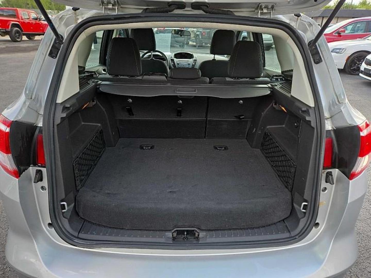 2017 SILVER /GREY Ford C-Max Hybrid SE (1FADP5AU2HL) with an 2.0L L4 DOHC 16V HYBRID engine, CVT transmission, located at 3304 Woodville Road, Northwood, OH, 43619, (419) 210-8019, 41.612694, -83.480743 - Your #1 Destination for Auto Loans and mdash;No Matter Your Credit!At our dealership, we believe everyone deserves the opportunity to drive their dream car and mdash;whether you have good credit, bad credit, or no credit at all. With a wide selection of hundreds of cars, trucks, and SUVs, you'll fin - Photo#12