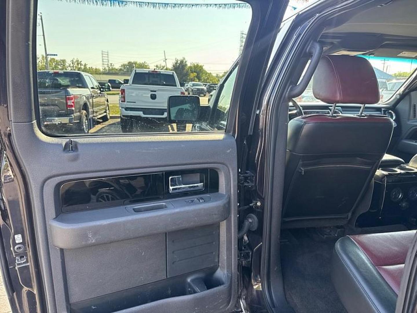 2010 BLACK /BROWN Ford F-150 Lariat SuperCrew 5.5-ft. Bed 4WD (1FTFW1EV1AF) with an 5.4L V8 SOHC 24V FFV engine, 4-Speed Automatic transmission, located at 3304 Woodville Road, Northwood, OH, 43619, (419) 210-8019, 41.612694, -83.480743 - Your #1 Destination for Auto Loans and mdash;No Matter Your Credit!At our dealership, we believe everyone deserves the opportunity to drive their dream car and mdash;whether you have good credit, bad credit, or no credit at all. With a wide selection of hundreds of cars, trucks, and SUVs, you'll fin - Photo#10