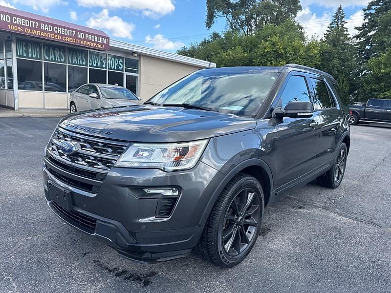 photo of 2018 Ford Explorer XLT 4WD