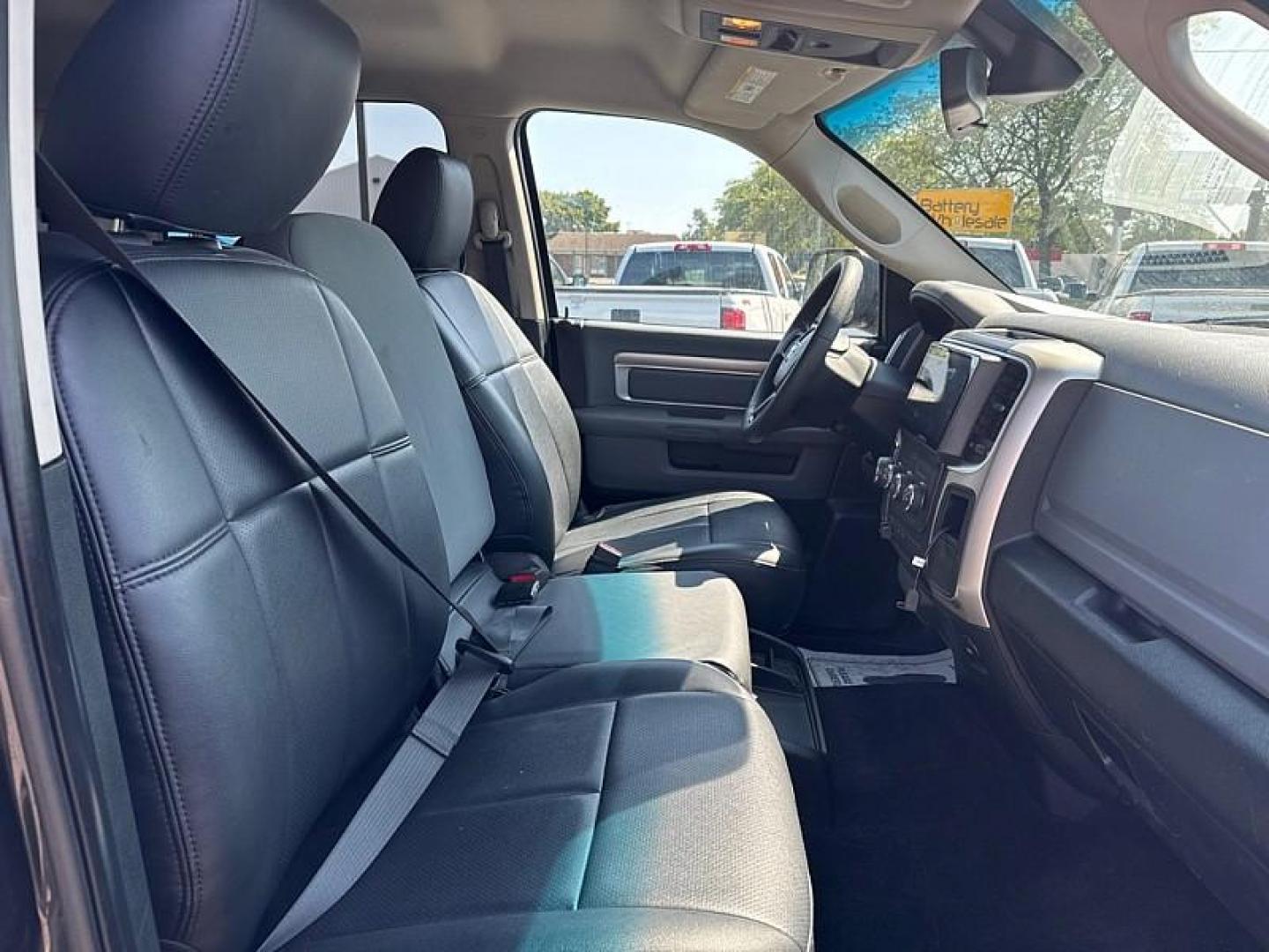 2016 BLACK /BLACK RAM 1500 SLT Crew Cab SWB 4WD (1C6RR7LT5GS) with an 5.7L V8 OHV 16V engine, 6A transmission, located at 3304 Woodville Road, Northwood, OH, 43619, (419) 210-8019, 41.612694, -83.480743 - Your #1 Destination for Auto Loans and mdash;No Matter Your Credit!At our dealership, we believe everyone deserves the opportunity to drive their dream car and mdash;whether you have good credit, bad credit, or no credit at all. With a wide selection of hundreds of cars, trucks, and SUVs, you'll fin - Photo#16