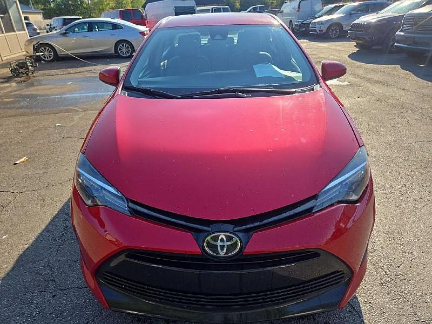 2019 RED /GRAY Toyota Corolla SE CVT (2T1BURHEXKC) with an 1.8L L4 DOHC 16V engine, CVT transmission, located at 3304 Woodville Road, Northwood, OH, 43619, (419) 210-8019, 41.612694, -83.480743 - Your #1 Destination for Auto Loans and mdash;No Matter Your Credit!At our dealership, we believe everyone deserves the opportunity to drive their dream car and mdash;whether you have good credit, bad credit, or no credit at all. With a wide selection of hundreds of cars, trucks, and SUVs, you'll fin - Photo#7