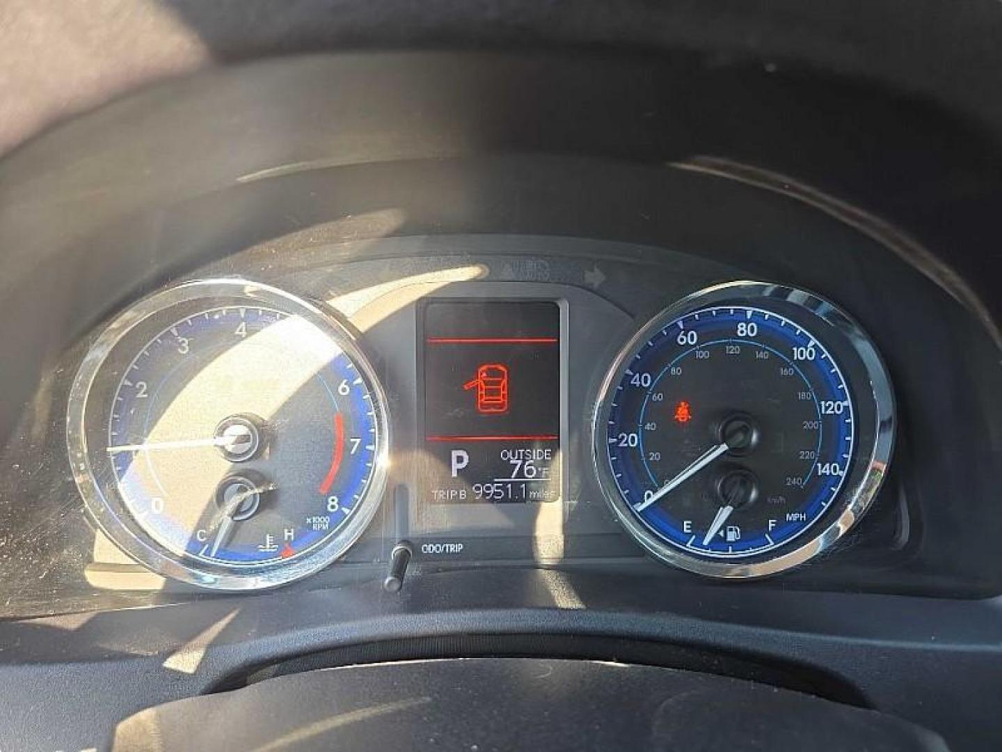 2019 RED /GRAY Toyota Corolla SE CVT (2T1BURHEXKC) with an 1.8L L4 DOHC 16V engine, CVT transmission, located at 3304 Woodville Road, Northwood, OH, 43619, (419) 210-8019, 41.612694, -83.480743 - Your #1 Destination for Auto Loans and mdash;No Matter Your Credit!At our dealership, we believe everyone deserves the opportunity to drive their dream car and mdash;whether you have good credit, bad credit, or no credit at all. With a wide selection of hundreds of cars, trucks, and SUVs, you'll fin - Photo#17