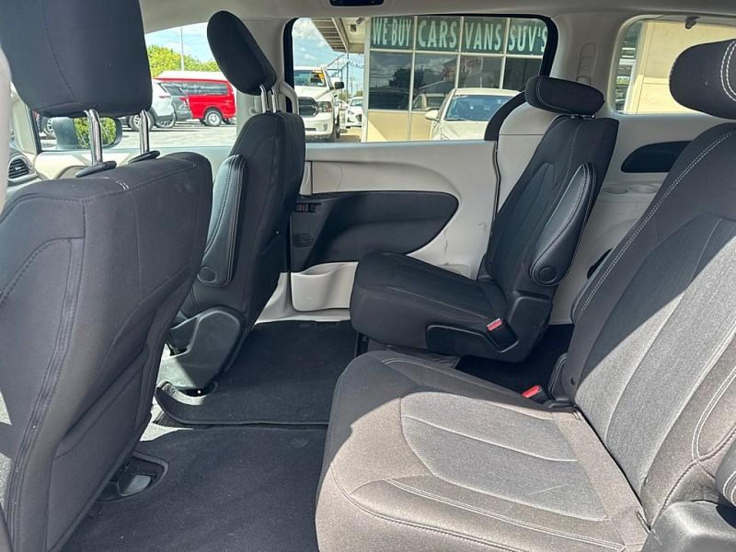 2022 BLACK /BLACK Chrysler Voyager LX (2C4RC1CG2NR) with an 3.6L V6 DOHC 24V engine, 9A transmission, located at 3304 Woodville Road, Northwood, OH, 43619, (419) 210-8019, 41.612694, -83.480743 - Your #1 Destination for Auto Loans and mdash;No Matter Your Credit!At our dealership, we believe everyone deserves the opportunity to drive their dream car and mdash;whether you have good credit, bad credit, or no credit at all. With a wide selection of hundreds of cars, trucks, and SUVs, you'll fin - Photo#10