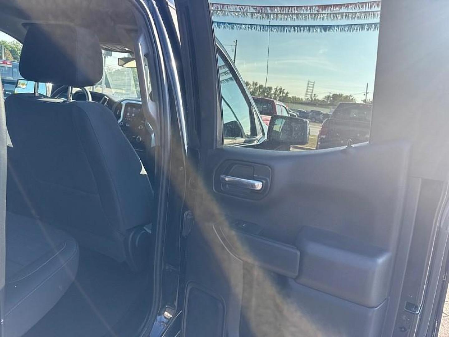 2020 BLACK /BLACK Chevrolet Silverado 1500 LT Double Cab 4WD (1GCRYDED0LZ) with an 5.3L V8 OHV 16V engine, 6A transmission, located at 3304 Woodville Road, Northwood, OH, 43619, (419) 210-8019, 41.612694, -83.480743 - Photo#12