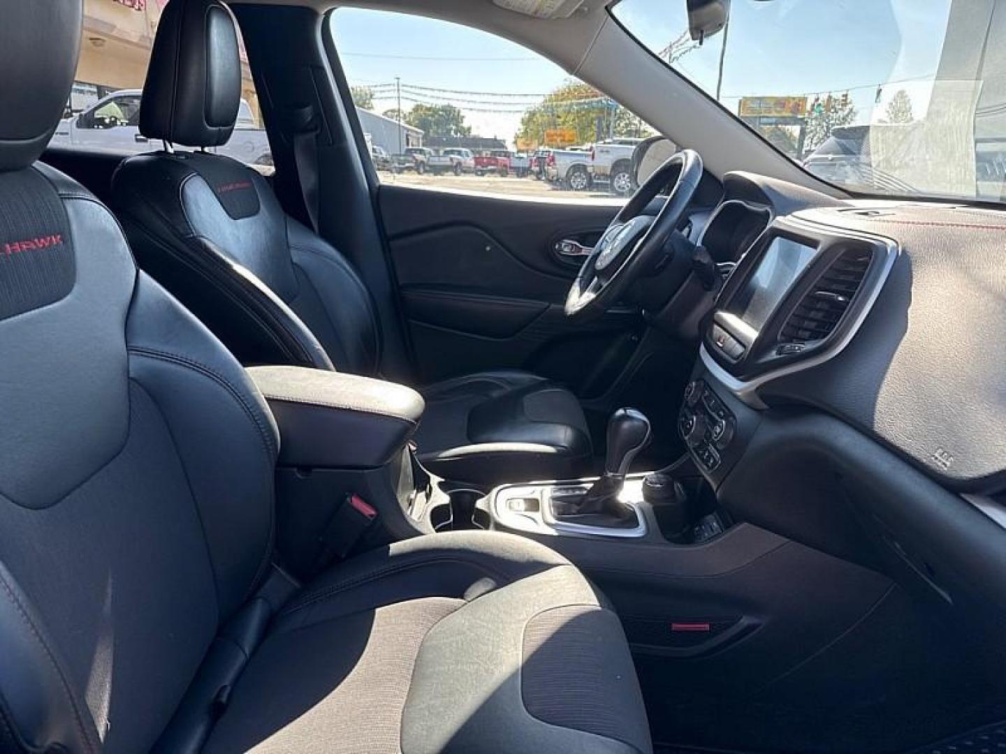 2015 BLUE /BLACK Jeep Cherokee Trailhawk 4WD (1C4PJMBB5FW) with an 2.4L L4 DOHC 16V engine, 9-Speed Automatic transmission, located at 3304 Woodville Road, Northwood, OH, 43619, (419) 210-8019, 41.612694, -83.480743 - Your #1 Destination for Auto Loans and mdash;No Matter Your Credit!At our dealership, we believe everyone deserves the opportunity to drive their dream car and mdash;whether you have good credit, bad credit, or no credit at all. With a wide selection of hundreds of cars, trucks, and SUVs, you'll fin - Photo#16