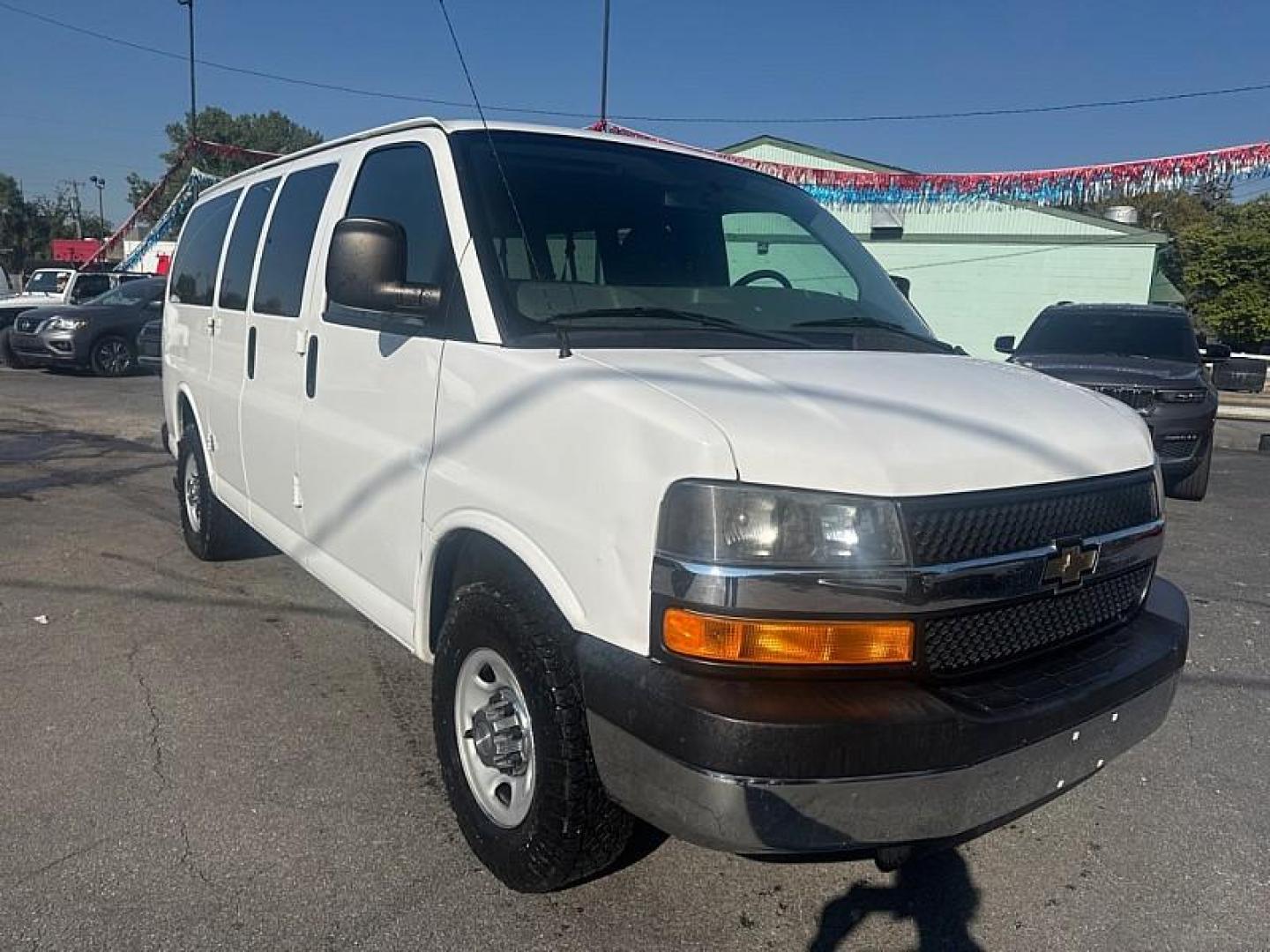 2013 WHITE /BLACK Chevrolet Express LT 3500 (1GAZGYFG7D1) with an 6.0L V8 OHV 16V FFV engine, 6-Speed Automatic transmission, located at 3304 Woodville Road, Northwood, OH, 43619, (419) 210-8019, 41.612694, -83.480743 - Photo#6