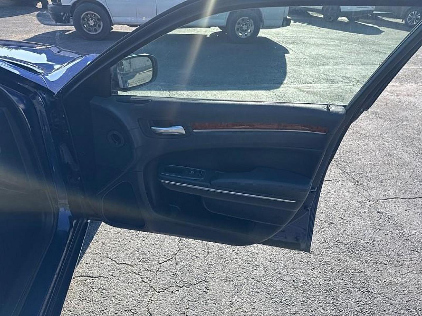 2014 BLUE /BLACK Chrysler 300 AWD (2C3CCARG8EH) with an 3.6L V6 SOHC 24V engine, 8-Speed Automatic transmission, located at 3304 Woodville Road, Northwood, OH, 43619, (419) 210-8019, 41.612694, -83.480743 - Your #1 Destination for Auto Loans and mdash;No Matter Your Credit!At our dealership, we believe everyone deserves the opportunity to drive their dream car and mdash;whether you have good credit, bad credit, or no credit at all. With a wide selection of hundreds of cars, trucks, and SUVs, you'll fin - Photo#14