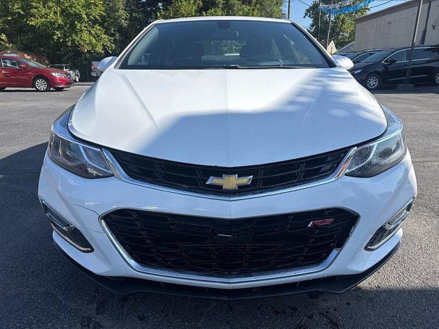 2018 WHITE /BLACK Chevrolet Cruze LT Auto (1G1BE5SM8J7) with an 1.4L L4 DOHC 16V TURBO engine, 6A transmission, located at 3304 Woodville Road, Northwood, OH, 43619, (419) 210-8019, 41.612694, -83.480743 - Photo#7