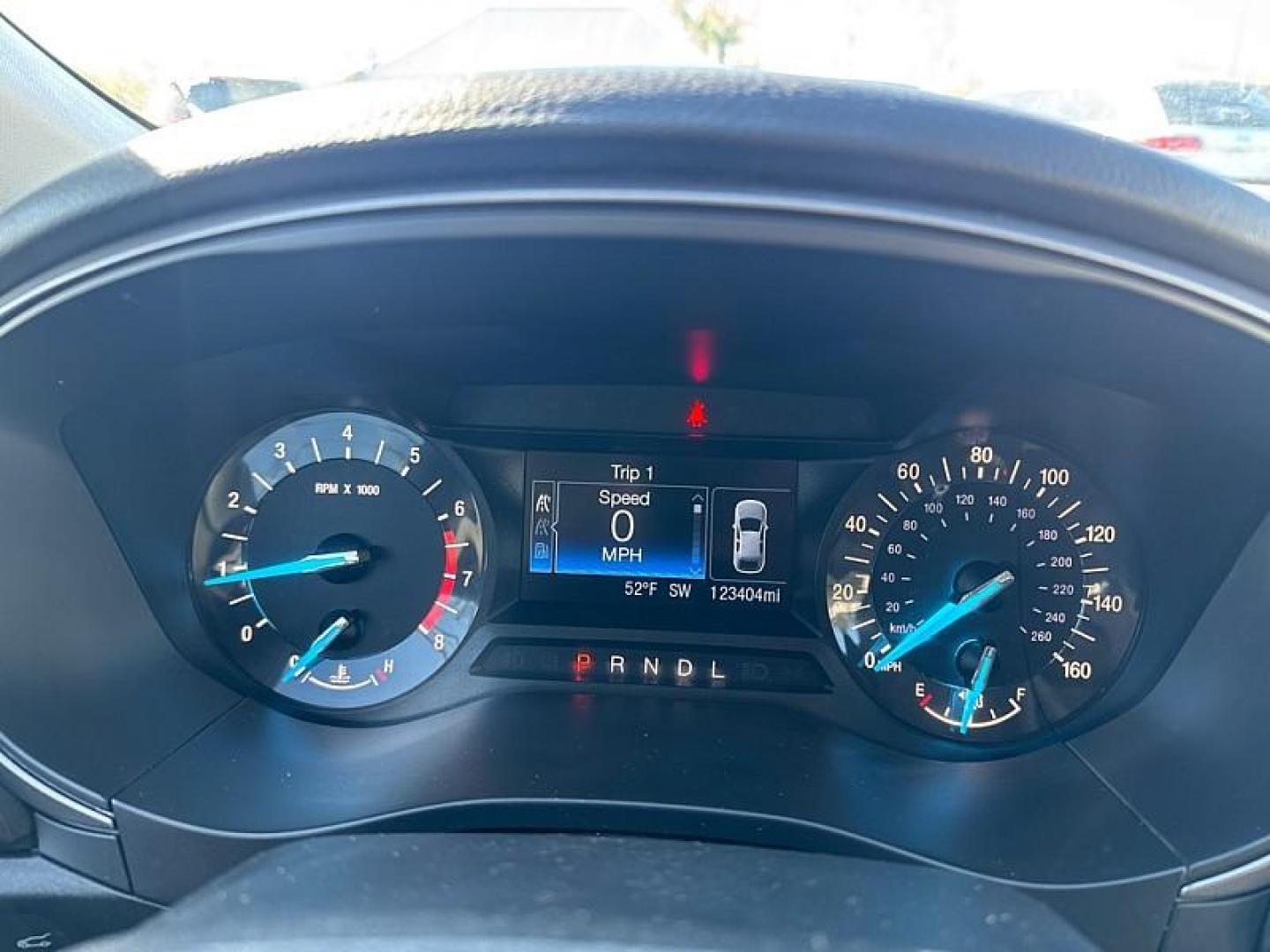 2018 BLACK /BLACK Ford Fusion SE (3FA6P0H75JR) with an 2.5L L4 DOHC 16V engine, 6A transmission, located at 3304 Woodville Road, Northwood, OH, 43619, (419) 210-8019, 41.612694, -83.480743 - Your #1 Destination for Auto Loans and mdash;No Matter Your Credit!At our dealership, we believe everyone deserves the opportunity to drive their dream car and mdash;whether you have good credit, bad credit, or no credit at all. With a wide selection of hundreds of cars, trucks, and SUVs, you'll fin - Photo#18