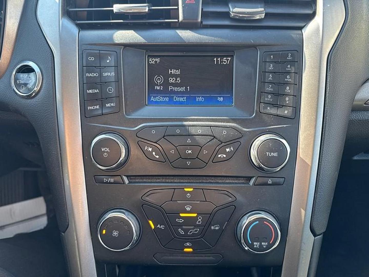 2018 BLACK /BLACK Ford Fusion SE (3FA6P0H75JR) with an 2.5L L4 DOHC 16V engine, 6A transmission, located at 3304 Woodville Road, Northwood, OH, 43619, (419) 210-8019, 41.612694, -83.480743 - Your #1 Destination for Auto Loans and mdash;No Matter Your Credit!At our dealership, we believe everyone deserves the opportunity to drive their dream car and mdash;whether you have good credit, bad credit, or no credit at all. With a wide selection of hundreds of cars, trucks, and SUVs, you'll fin - Photo#21