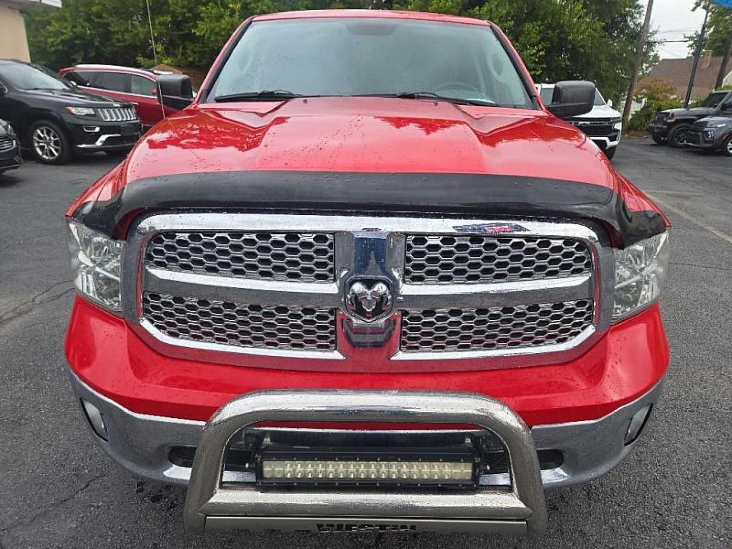 2014 RED /GRAY RAM 1500 Tradesman Quad Cab 4WD (1C6RR7FT3ES) with an 5.7L V8 OHV 16V engine, 6-Speed Automatic transmission, located at 3304 Woodville Road, Northwood, OH, 43619, (419) 210-8019, 41.612694, -83.480743 - Your #1 Destination for Auto Loans and mdash;No Matter Your Credit!At our dealership, we believe everyone deserves the opportunity to drive their dream car and mdash;whether you have good credit, bad credit, or no credit at all. With a wide selection of hundreds of cars, trucks, and SUVs, you'll fin - Photo#6