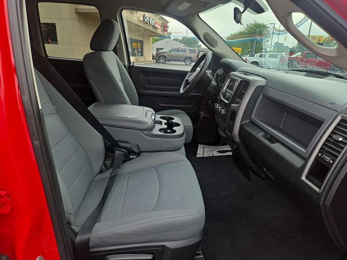 2014 RED /GRAY RAM 1500 Tradesman Quad Cab 4WD (1C6RR7FT3ES) with an 5.7L V8 OHV 16V engine, 6-Speed Automatic transmission, located at 3304 Woodville Road, Northwood, OH, 43619, (419) 210-8019, 41.612694, -83.480743 - Your #1 Destination for Auto Loans and mdash;No Matter Your Credit!At our dealership, we believe everyone deserves the opportunity to drive their dream car and mdash;whether you have good credit, bad credit, or no credit at all. With a wide selection of hundreds of cars, trucks, and SUVs, you'll fin - Photo#14