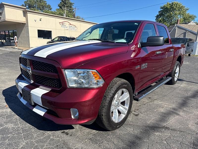 photo of 2018 RAM 1500 Tradesman Crew Cab SWB 4WD