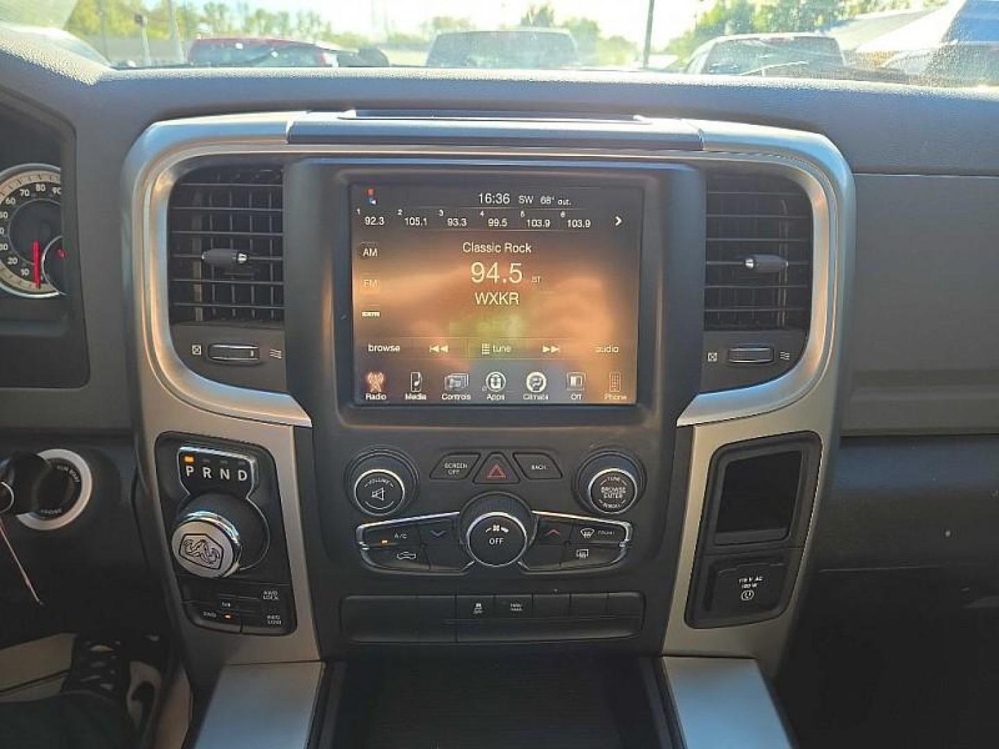 2015 GRAY /BLACK RAM 1500 SLT Crew Cab SWB 4WD (1C6RR7LG8FS) with an 3.6L V6 DOHC 24V FFV engine, 6-Speed Automatic transmission, located at 3304 Woodville Road, Northwood, OH, 43619, (419) 210-8019, 41.612694, -83.480743 - Your #1 Destination for Auto Loans and mdash;No Matter Your Credit!At our dealership, we believe everyone deserves the opportunity to drive their dream car and mdash;whether you have good credit, bad credit, or no credit at all. With a wide selection of hundreds of cars, trucks, and SUVs, you'll fin - Photo#19