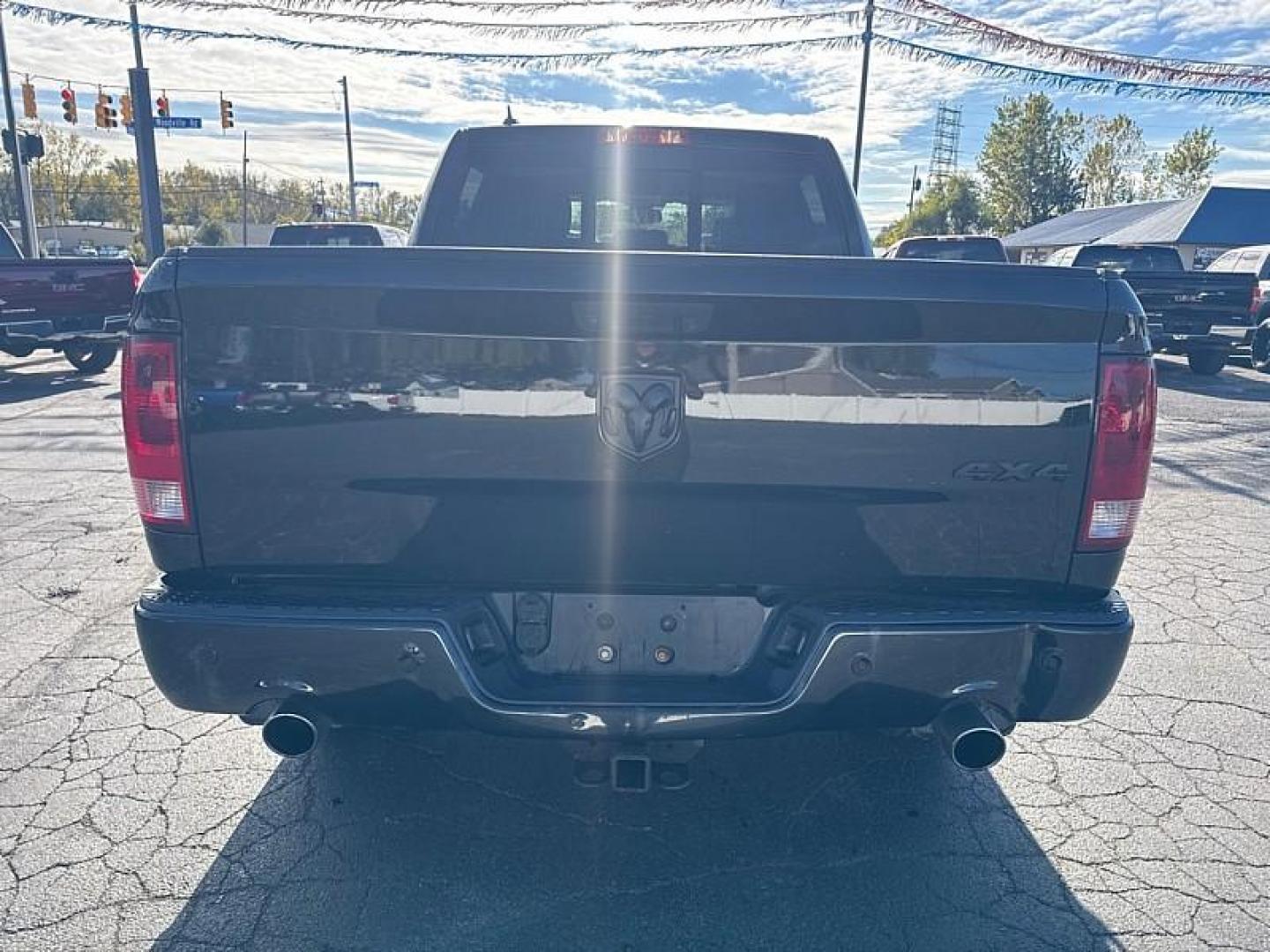 2018 BLACK /BLACK RAM 1500 SLT Crew Cab SWB 4WD (1C6RR7LT1JS) with an 5.7L V8 OHV 16V engine, 8A transmission, located at 3304 Woodville Road, Northwood, OH, 43619, (419) 210-8019, 41.612694, -83.480743 - Your #1 Destination for Auto Loans and mdash;No Matter Your Credit!At our dealership, we believe everyone deserves the opportunity to drive their dream car and mdash;whether you have good credit, bad credit, or no credit at all. With a wide selection of hundreds of cars, trucks, and SUVs, you'll fin - Photo#3