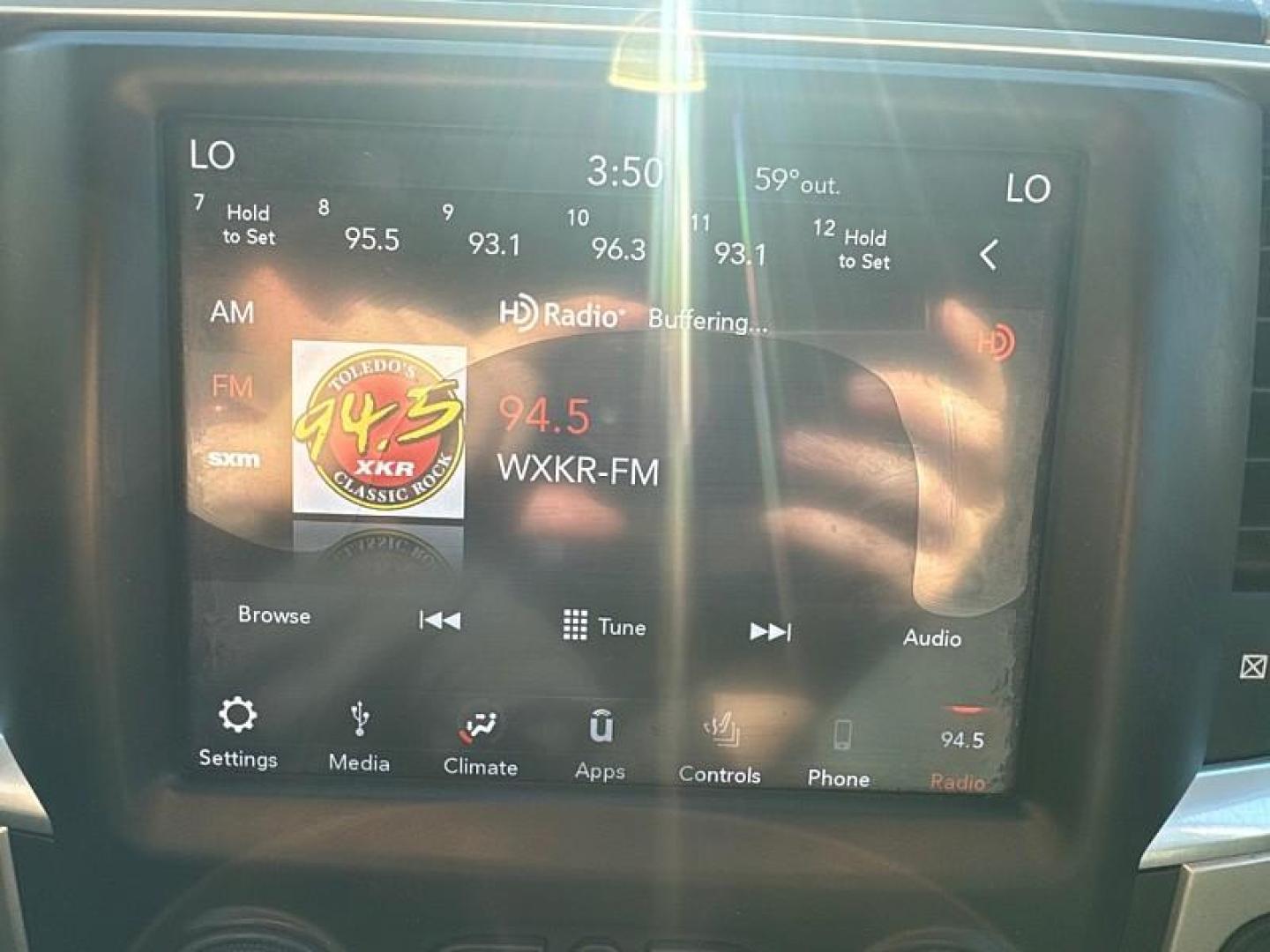 2018 BLACK /BLACK RAM 1500 SLT Crew Cab SWB 4WD (1C6RR7LT1JS) with an 5.7L V8 OHV 16V engine, 8A transmission, located at 3304 Woodville Road, Northwood, OH, 43619, (419) 210-8019, 41.612694, -83.480743 - Your #1 Destination for Auto Loans and mdash;No Matter Your Credit!At our dealership, we believe everyone deserves the opportunity to drive their dream car and mdash;whether you have good credit, bad credit, or no credit at all. With a wide selection of hundreds of cars, trucks, and SUVs, you'll fin - Photo#19