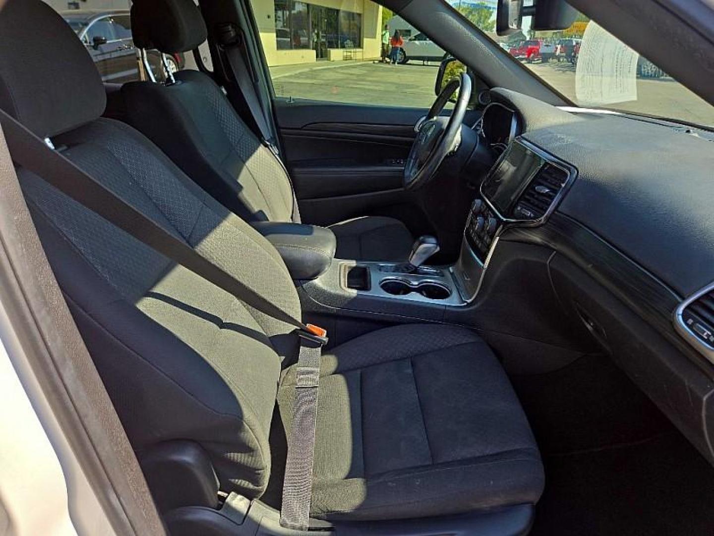 2020 WHITE /BLACK Jeep Grand Cherokee Laredo 4WD (1C4RJFAG9LC) with an 3.6L V6 DOHC 24V engine, 8A transmission, located at 3304 Woodville Road, Northwood, OH, 43619, (419) 210-8019, 41.612694, -83.480743 - Your #1 Destination for Auto Loans and mdash;No Matter Your Credit!At our dealership, we believe everyone deserves the opportunity to drive their dream car and mdash;whether you have good credit, bad credit, or no credit at all. With a wide selection of hundreds of cars, trucks, and SUVs, you'll fin - Photo#16