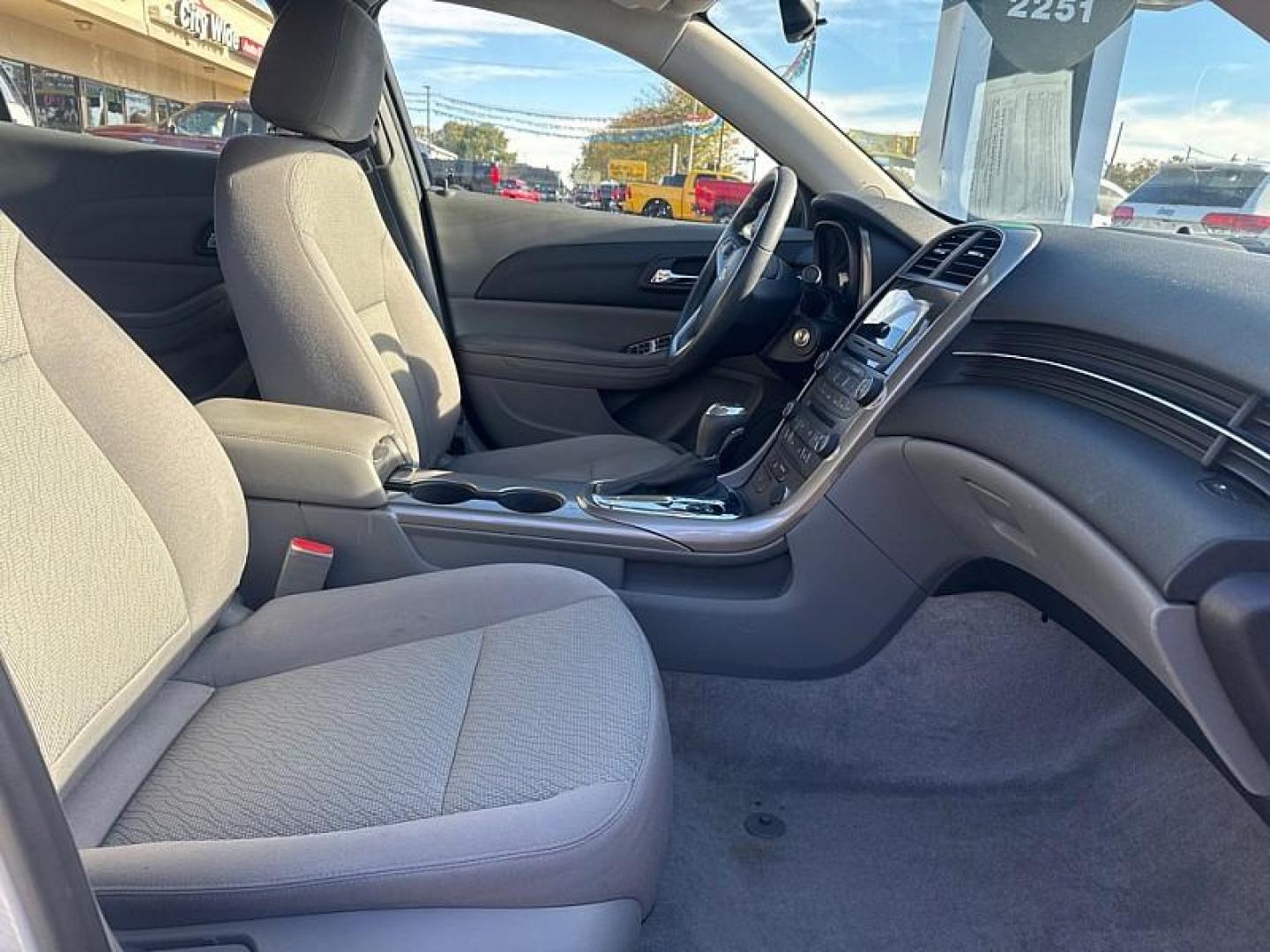 2013 WHITE /GRAY Chevrolet Malibu LS (1G11B5SA1DF) with an 2.5L L4 DOHC 16V engine, 6-Speed Automatic transmission, located at 3304 Woodville Road, Northwood, OH, 43619, (419) 210-8019, 41.612694, -83.480743 - Photo#16